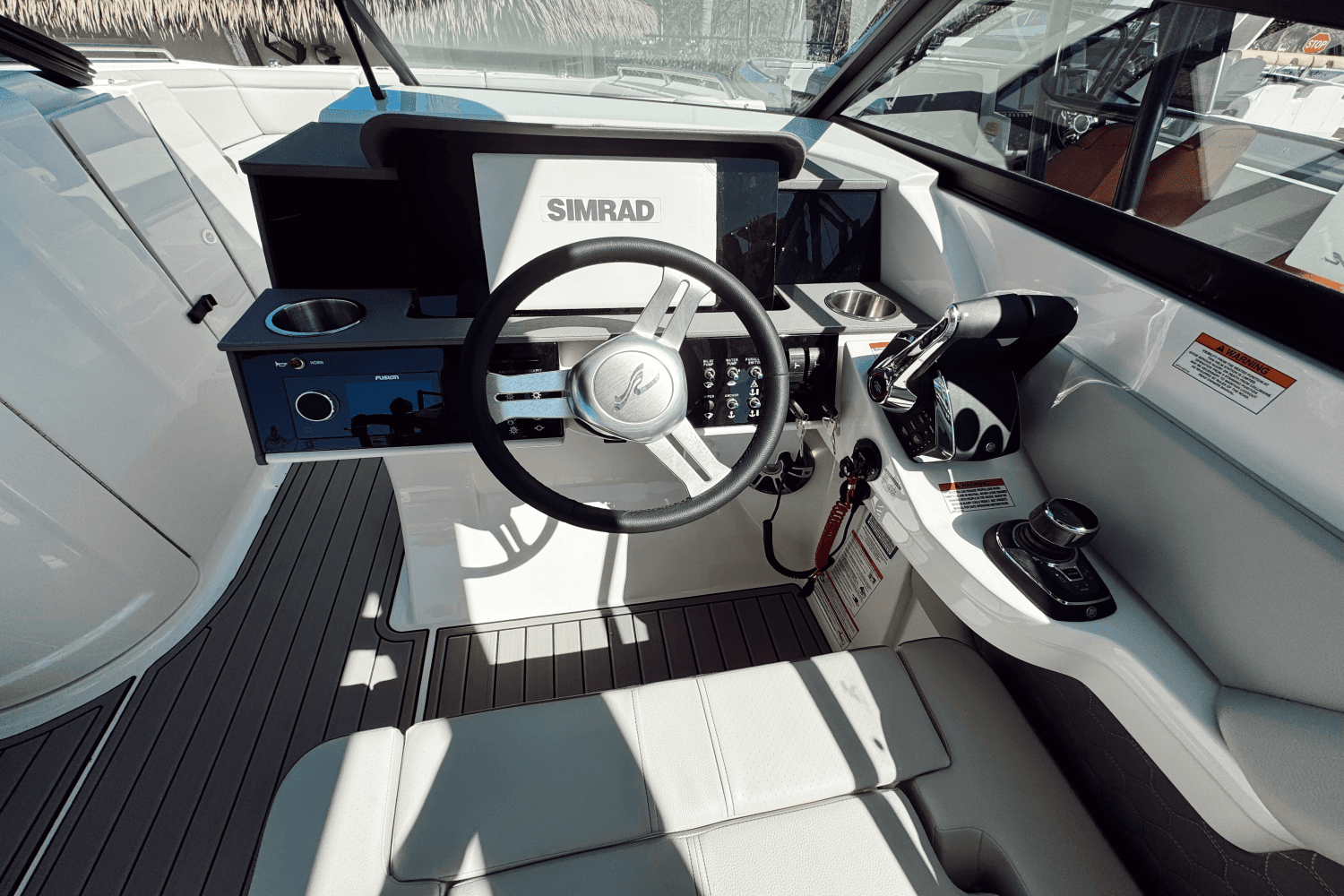 2024 Sea Ray SDX 290 Outboard Image Thumbnail #12