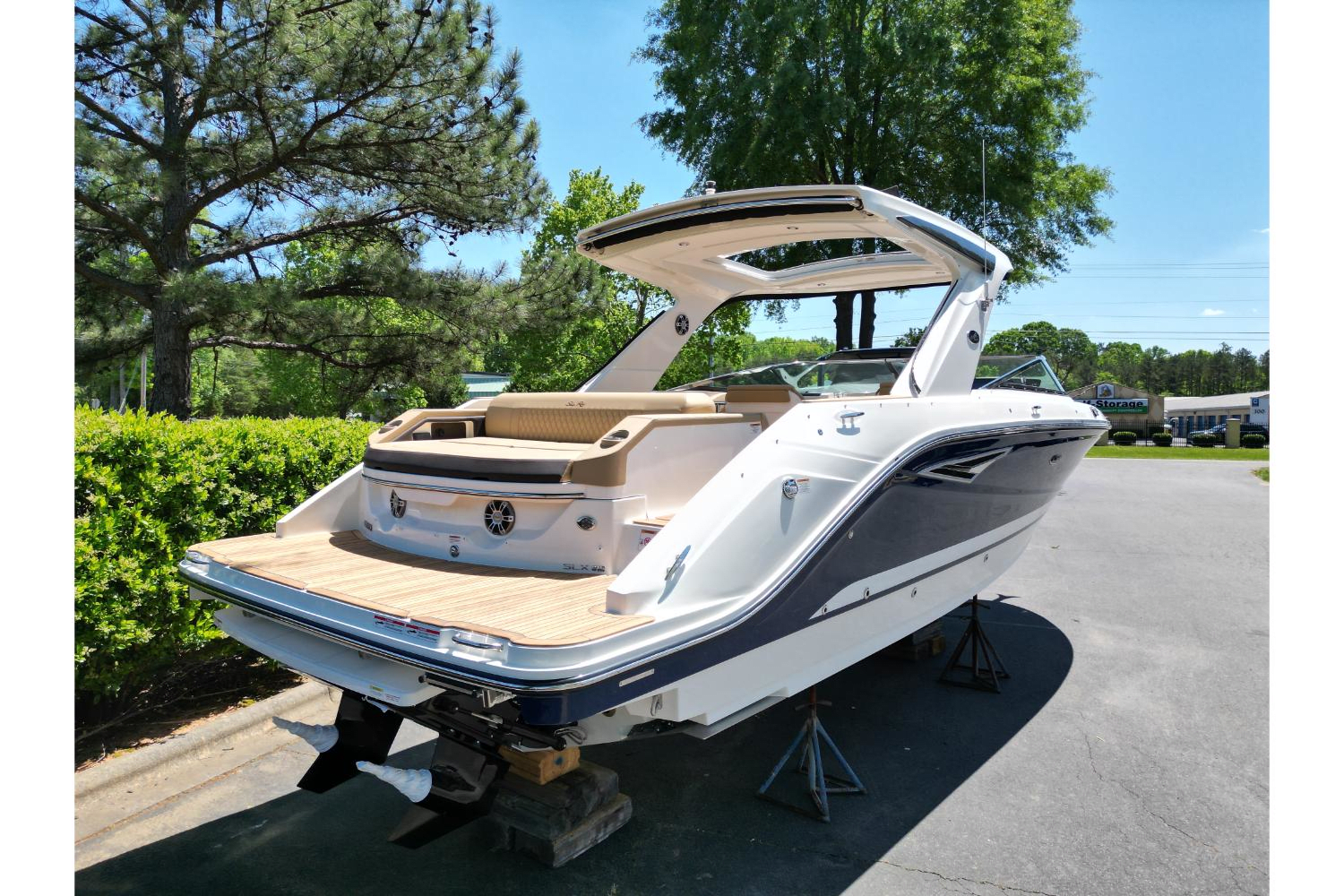 Thumbnail 3 for 2024 Sea Ray 310 SLX