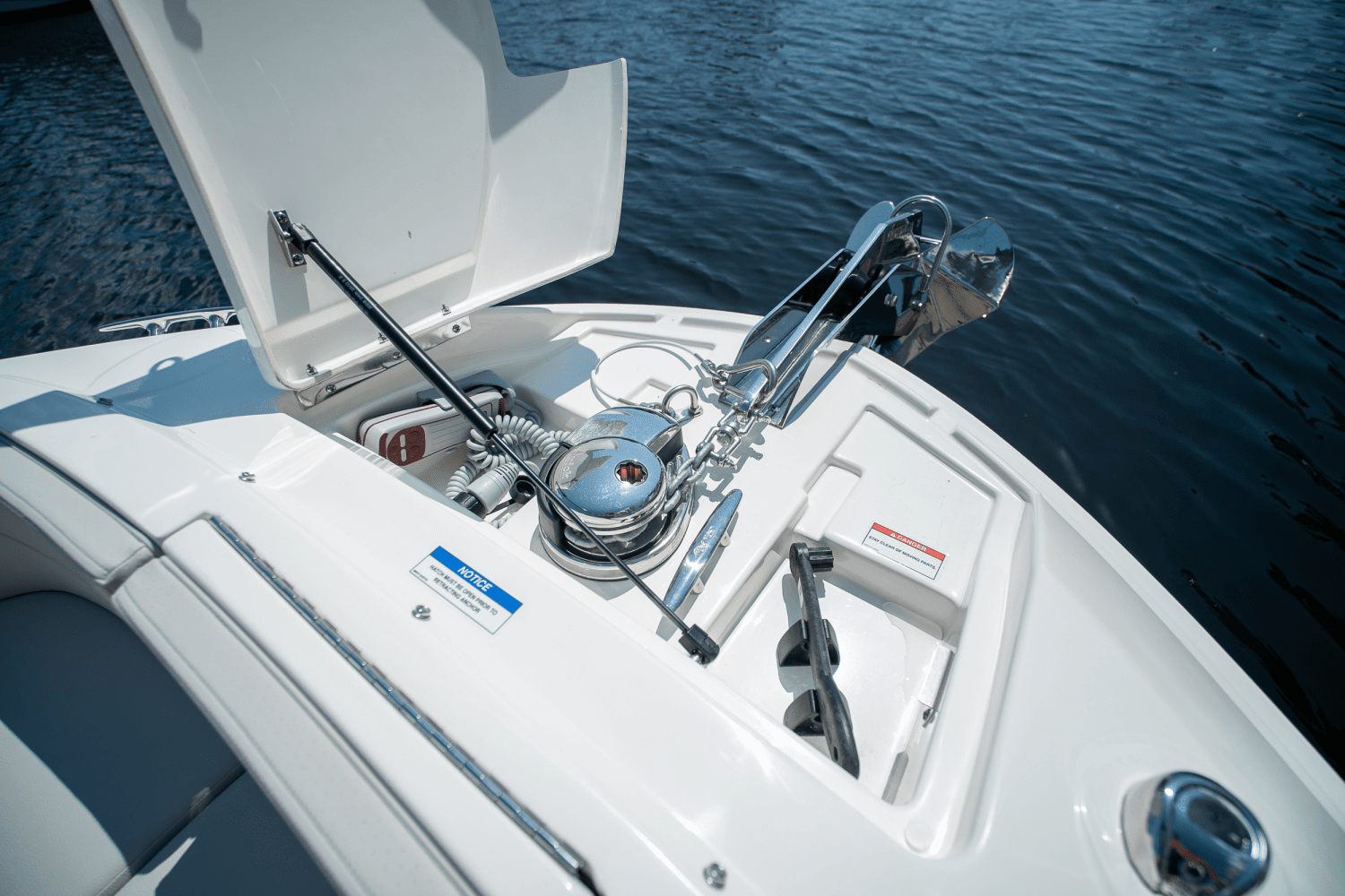 2024 Sea Ray 310 SLX Outboard Image Thumbnail #23