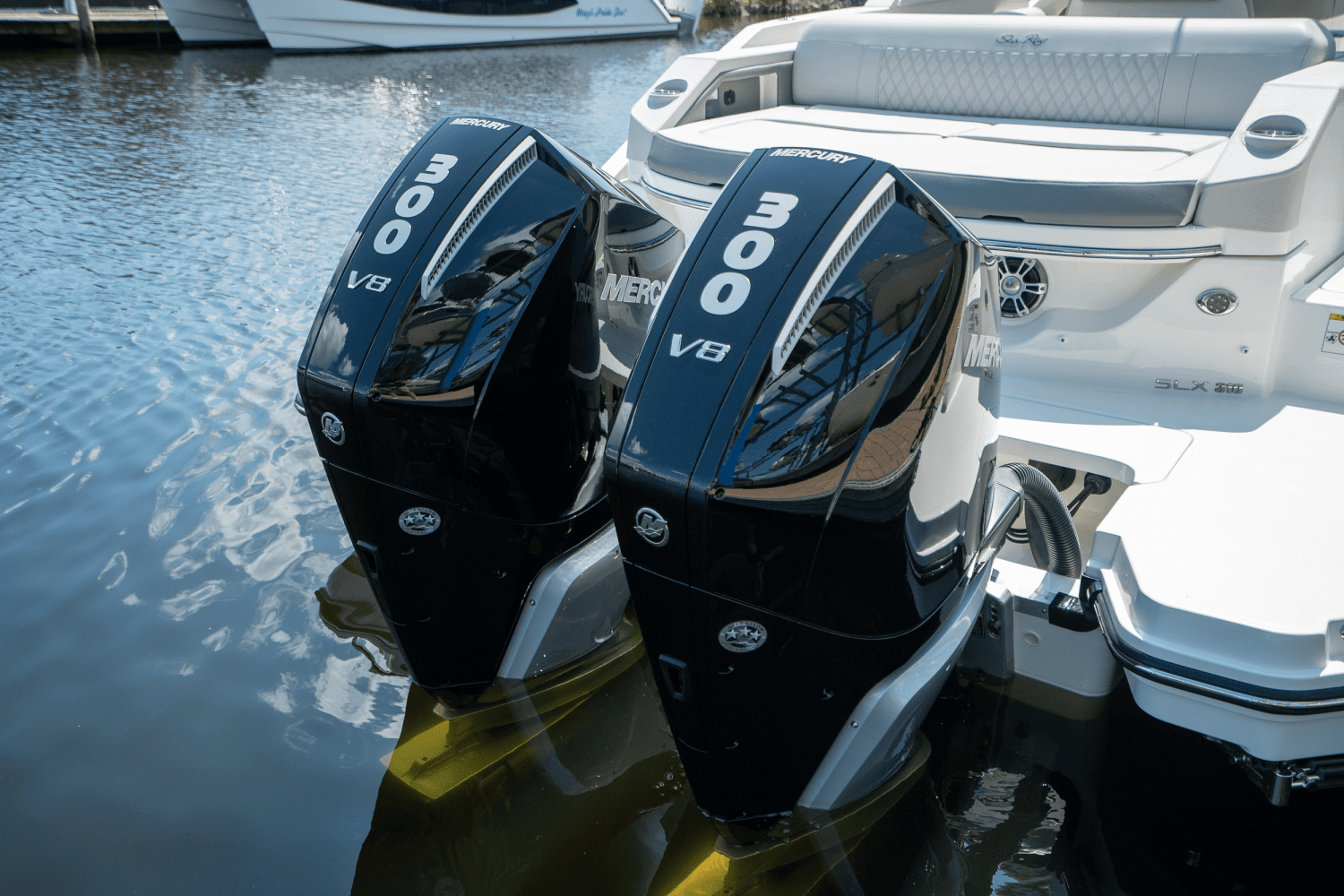 2024 Sea Ray 310 SLX Outboard Image Thumbnail #4