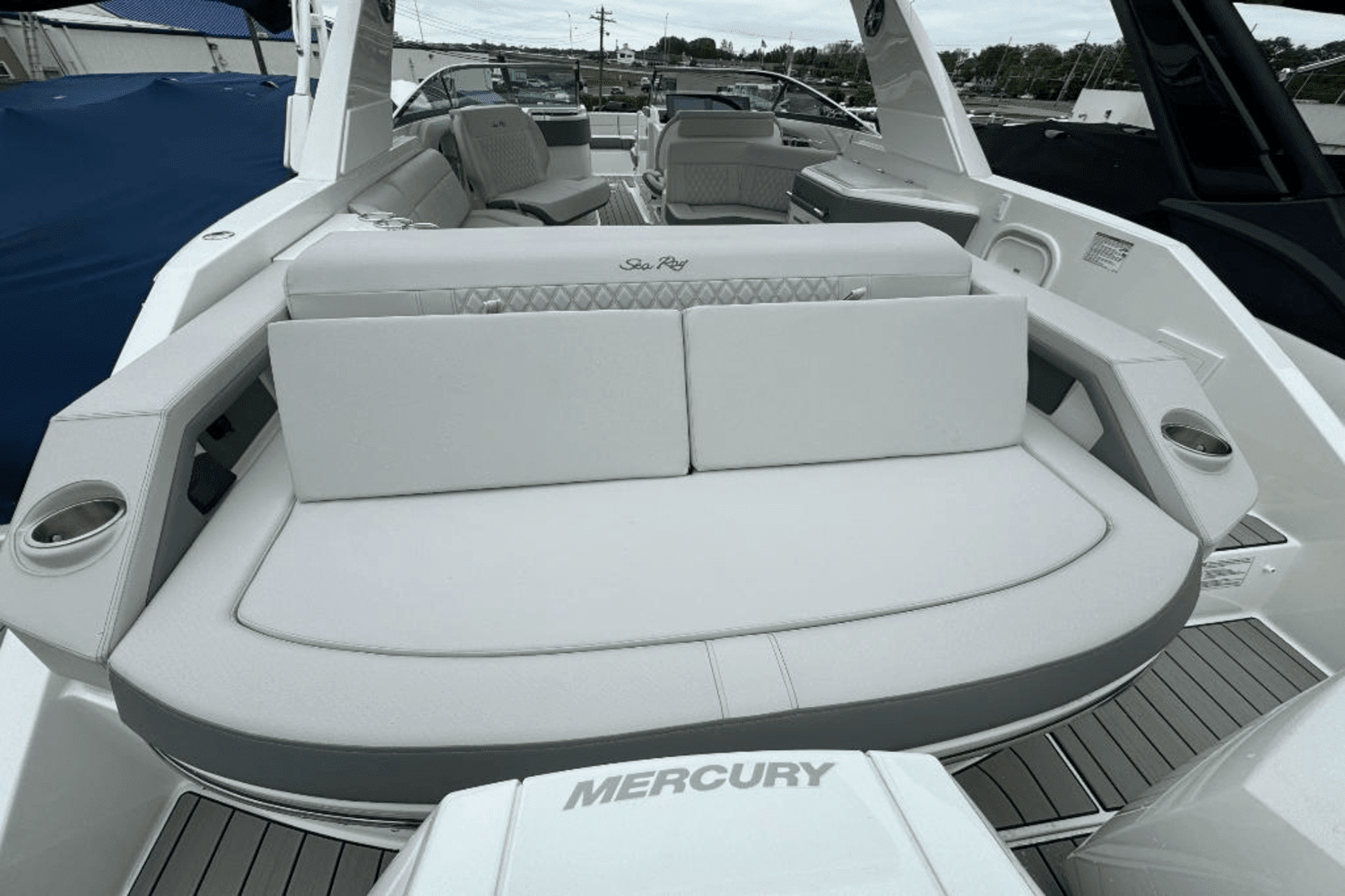 2024 Sea Ray 310 SLX Outboard Image Thumbnail #6