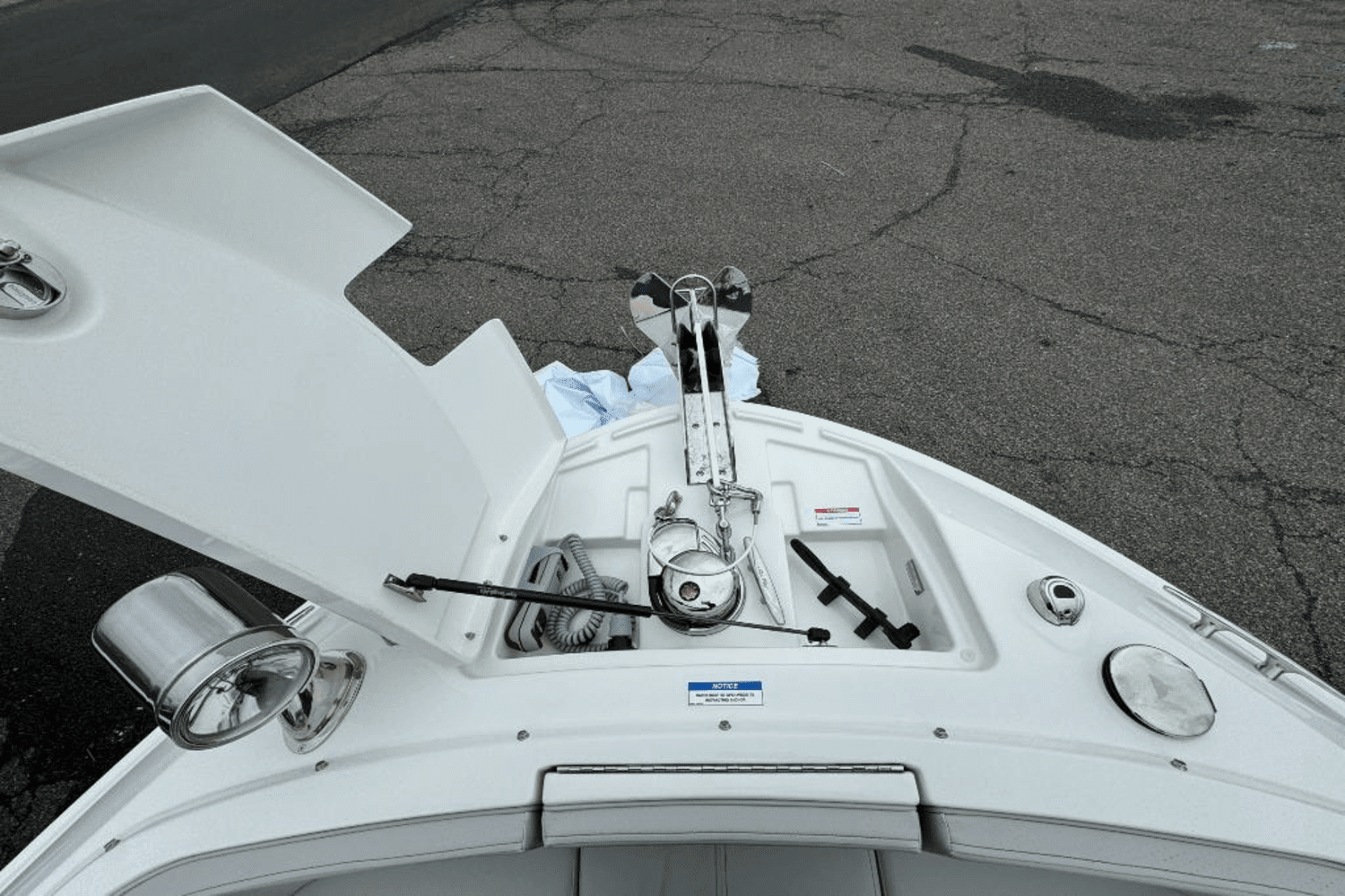 2024 Sea Ray 310 SLX Outboard Image Thumbnail #40