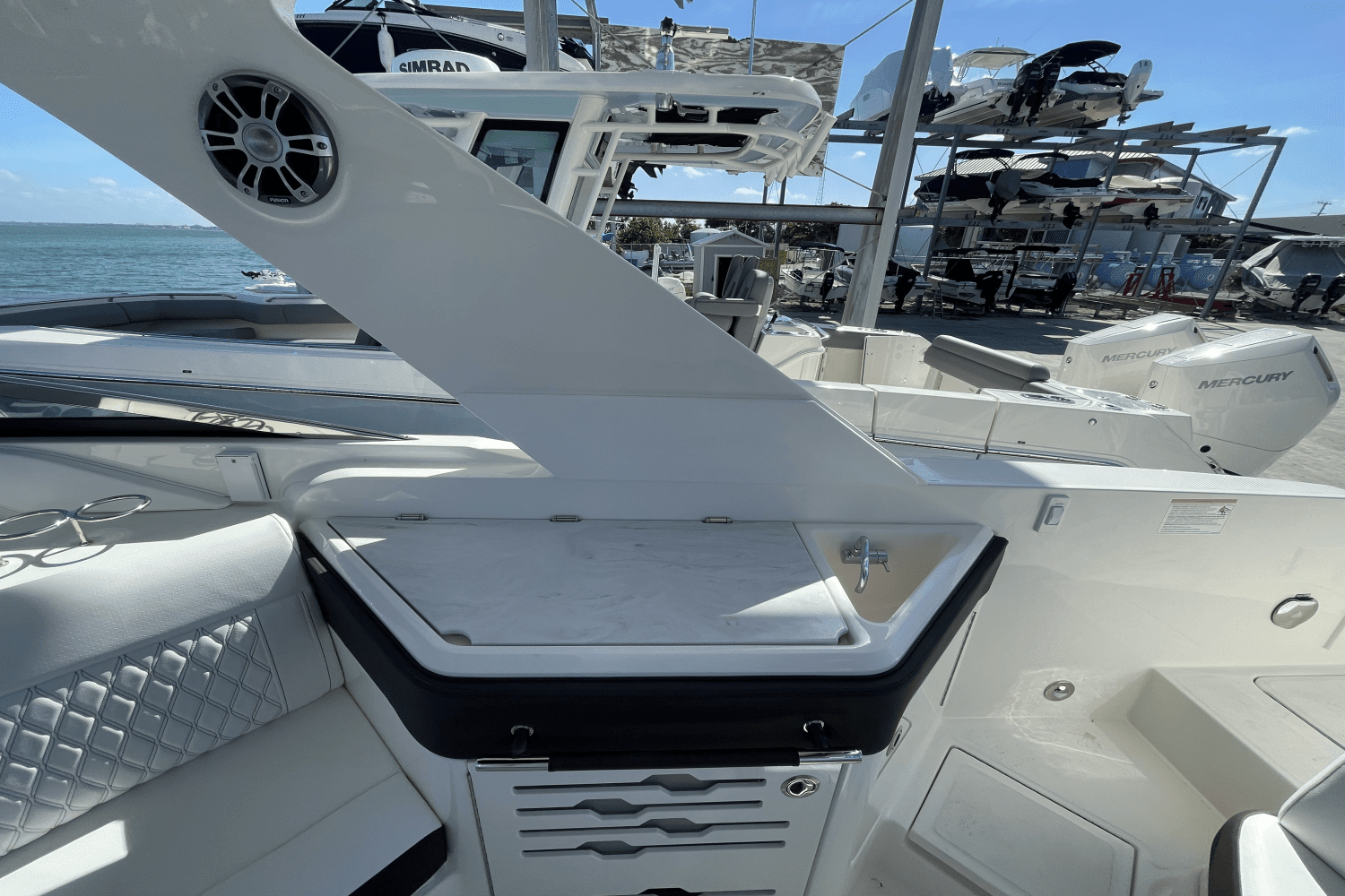 2024 Sea Ray 310 SLX Outboard Image Thumbnail #5