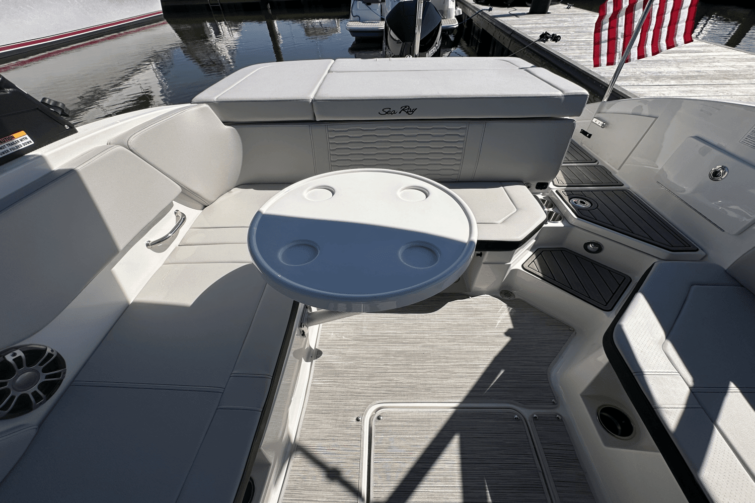 2024 Sea Ray
                                                             SPX 230 Outboard Image Thumbnail #17