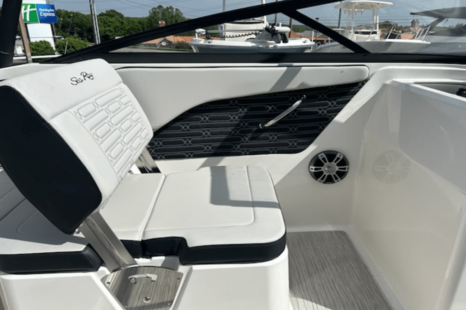 2024 Sea Ray SPX 210 Image Thumbnail #8