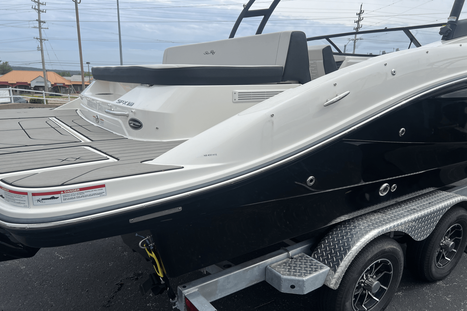 2024 Sea Ray SPX 210 Image Thumbnail #3