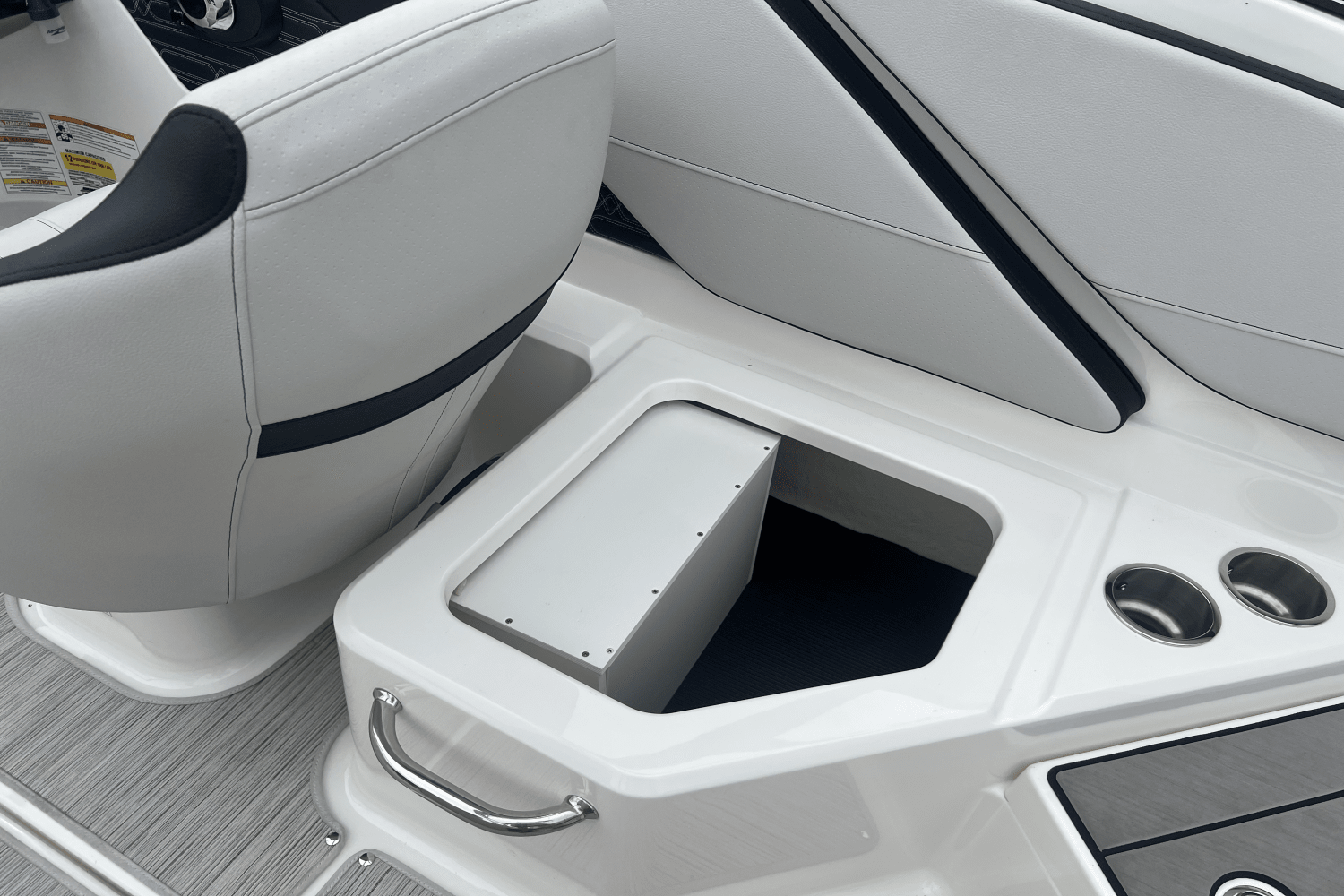 2024 Sea Ray SPX 210 Image Thumbnail #30