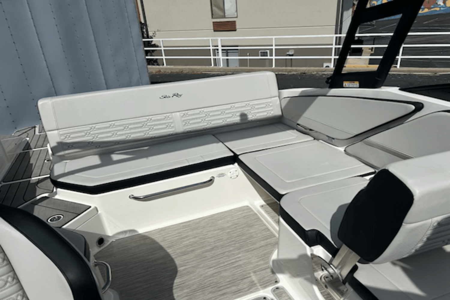 2024 Sea Ray SPX 210 Image Thumbnail #6