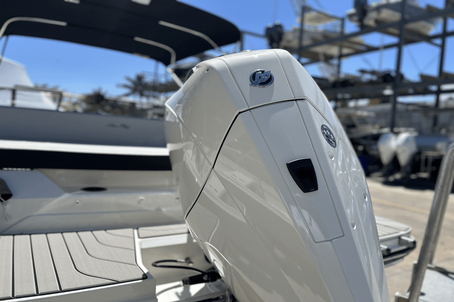 2024 Sea Ray SPX 210 Outboard Image Thumbnail #15