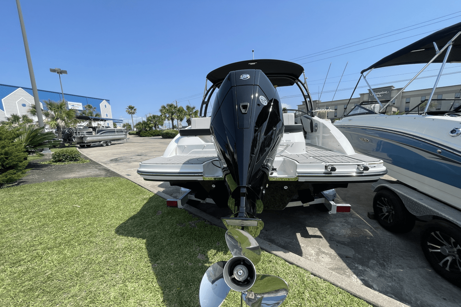 2024 Sea Ray SPX 210 Outboard Image Thumbnail #12