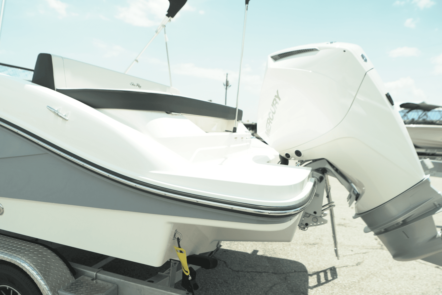 2024 Sea Ray SPX 210 Outboard Image Thumbnail #4