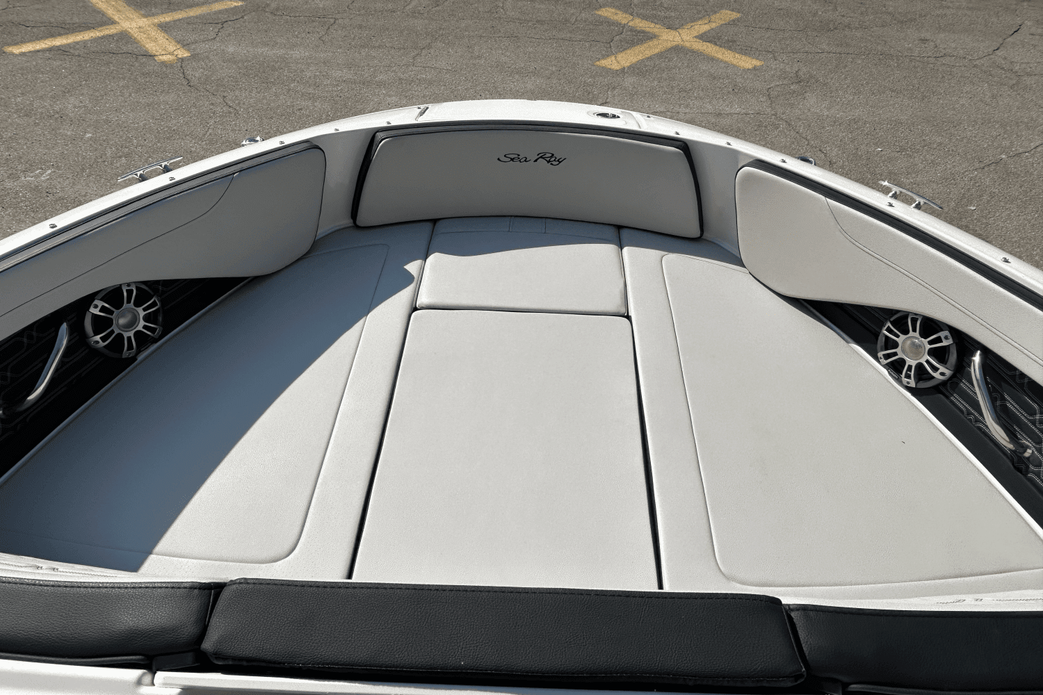 2025 Sea Ray SPX 210 Outboard Image Thumbnail #14