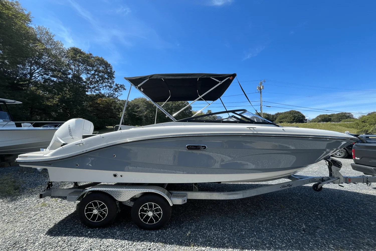 2025 Sea Ray SPX 210 Outboard Image Thumbnail #0