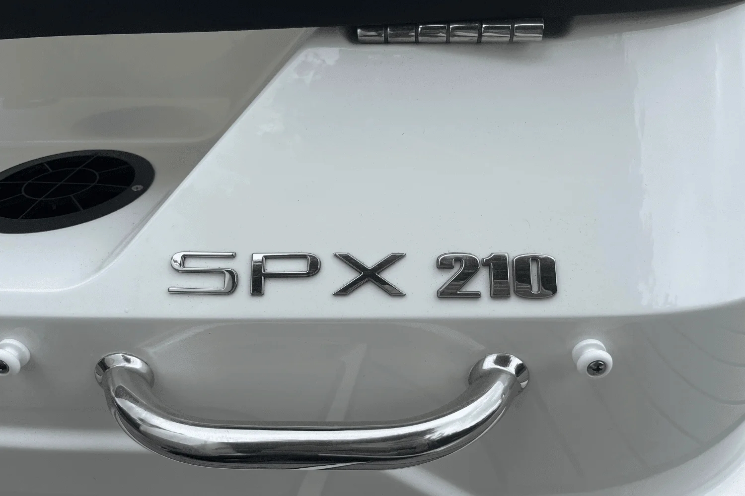 2025 Sea Ray SPX 210 Outboard Image Thumbnail #13