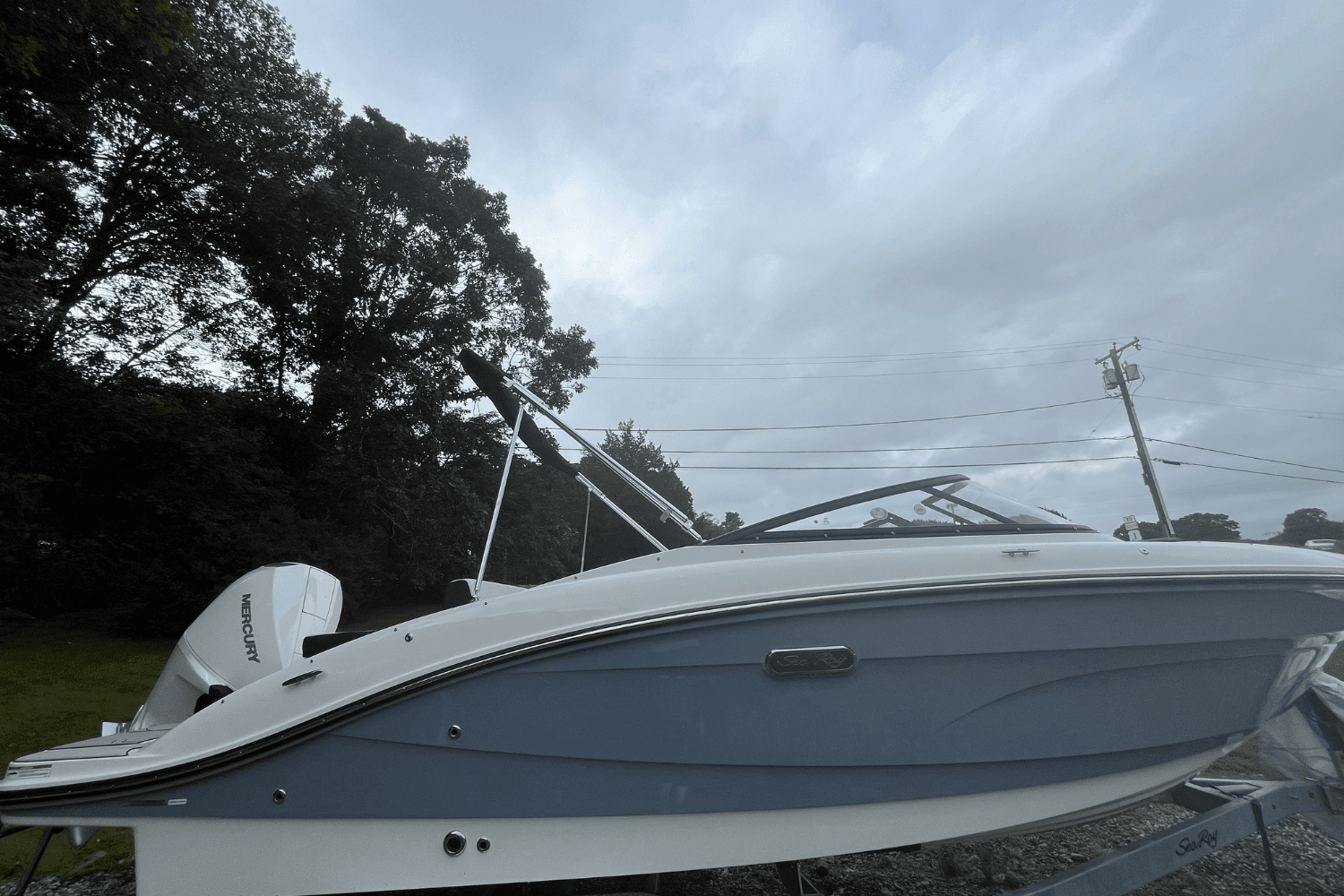 2025 Sea Ray SPX 210 Outboard Image Thumbnail #2