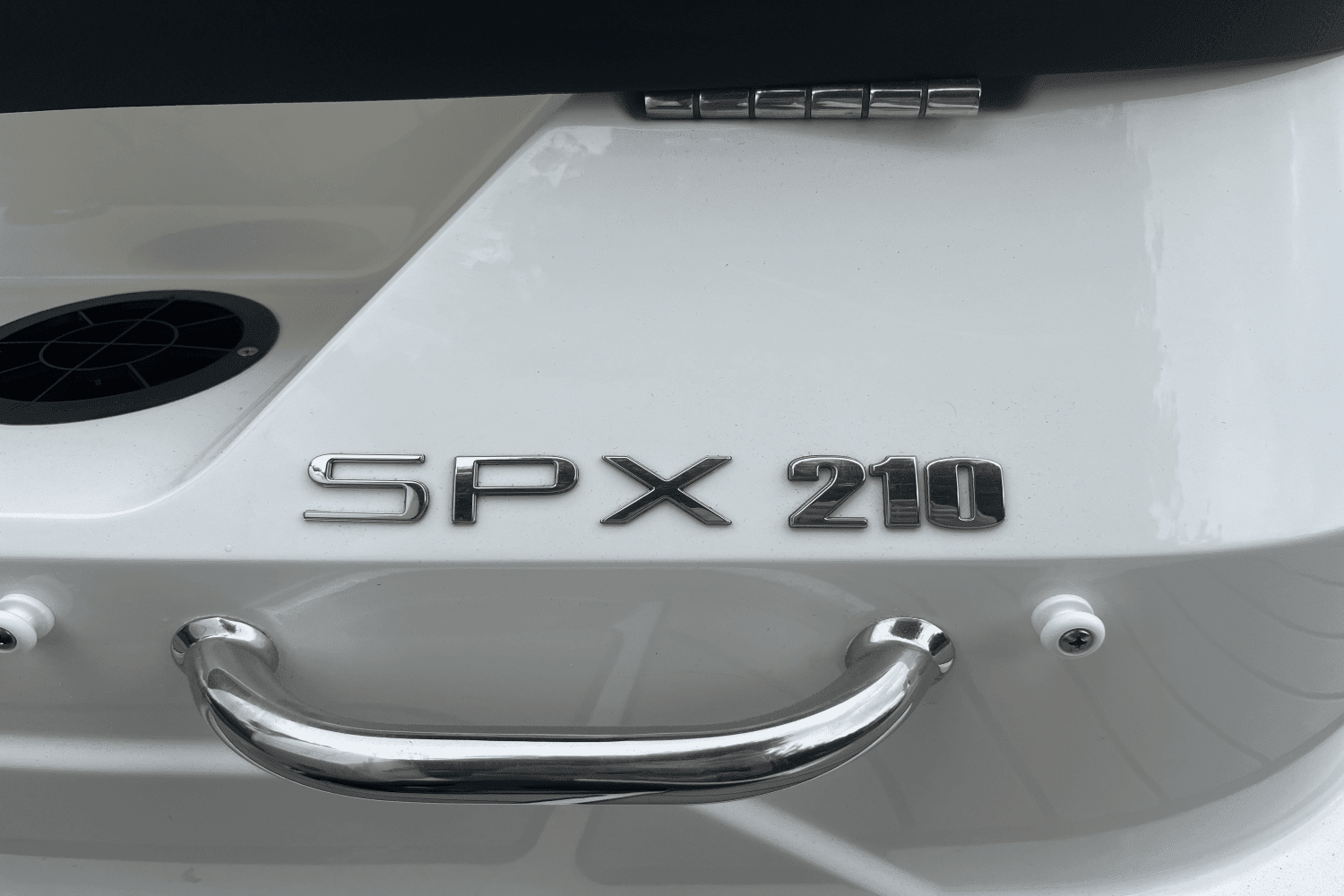 2025 Sea Ray SPX 210 Outboard Image Thumbnail #7