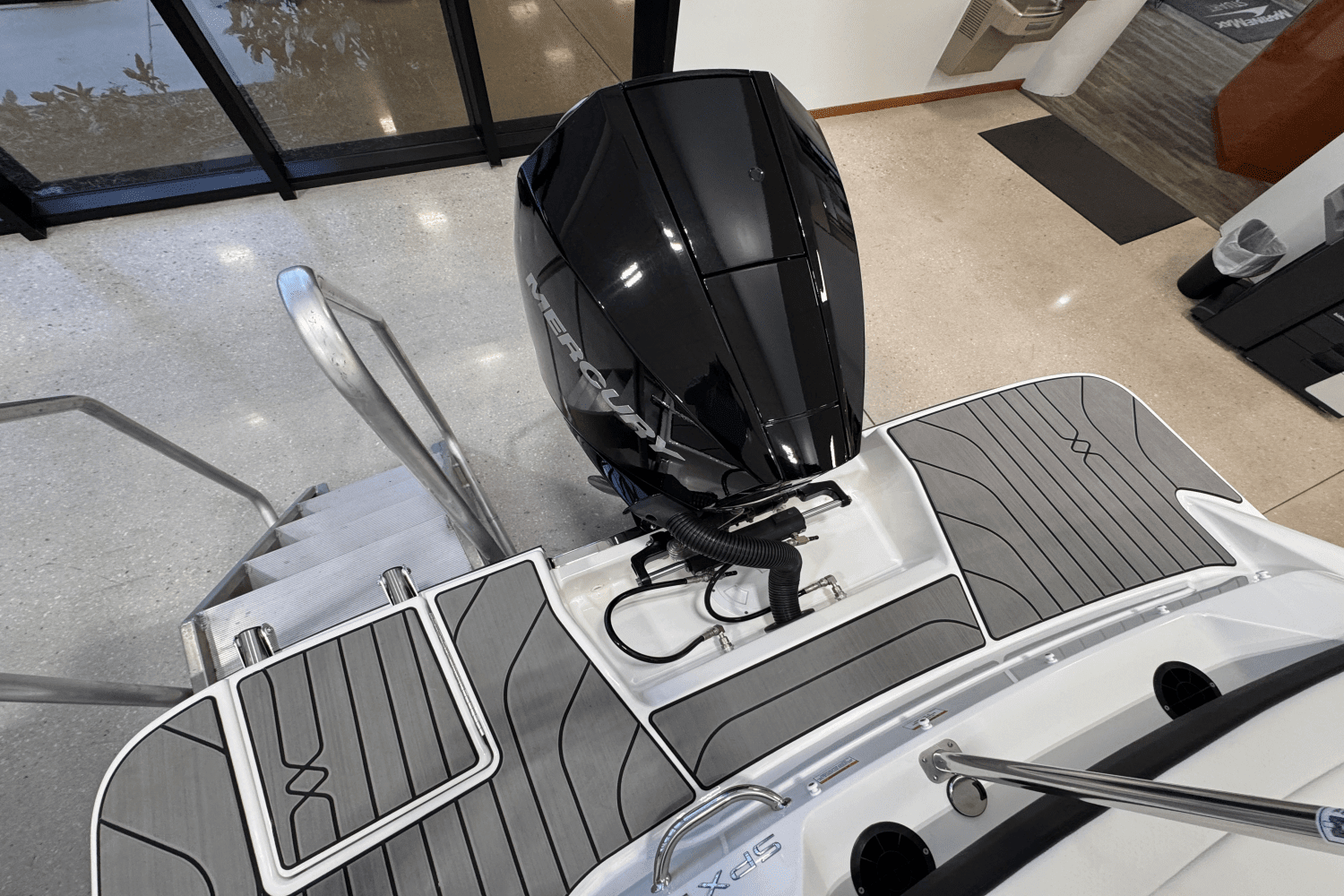 2025 Sea Ray SPX 210 Outboard Image Thumbnail #7