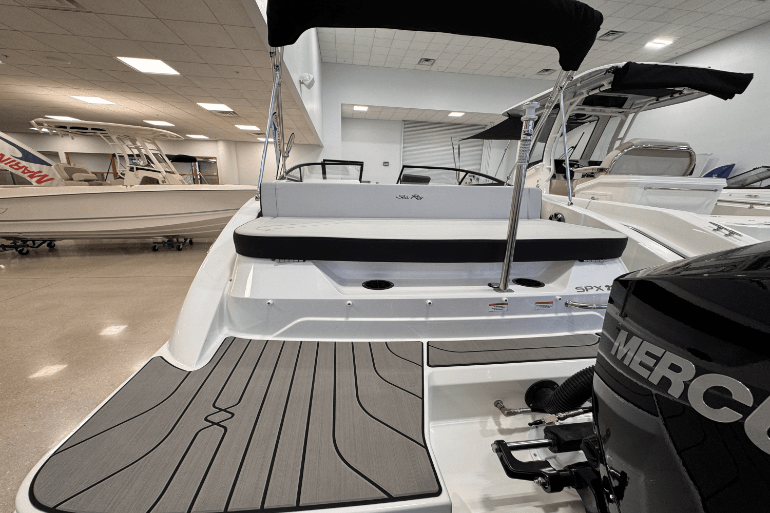2025 Sea Ray SPX 210 Outboard Image Thumbnail #5