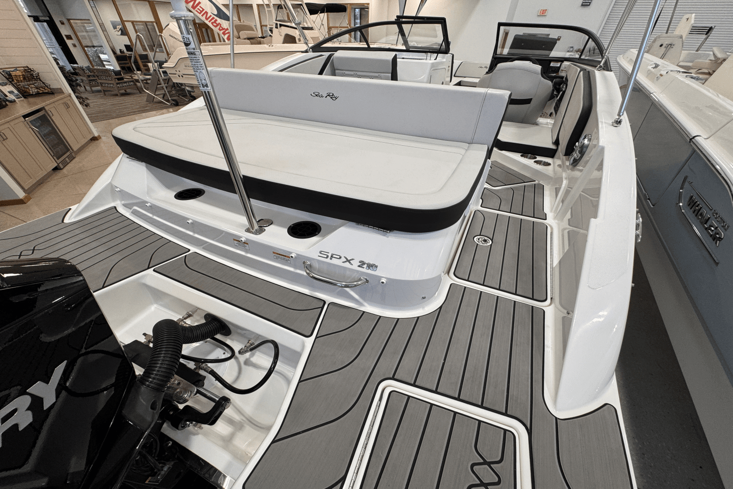 2025 Sea Ray SPX 210 Outboard Image Thumbnail #6