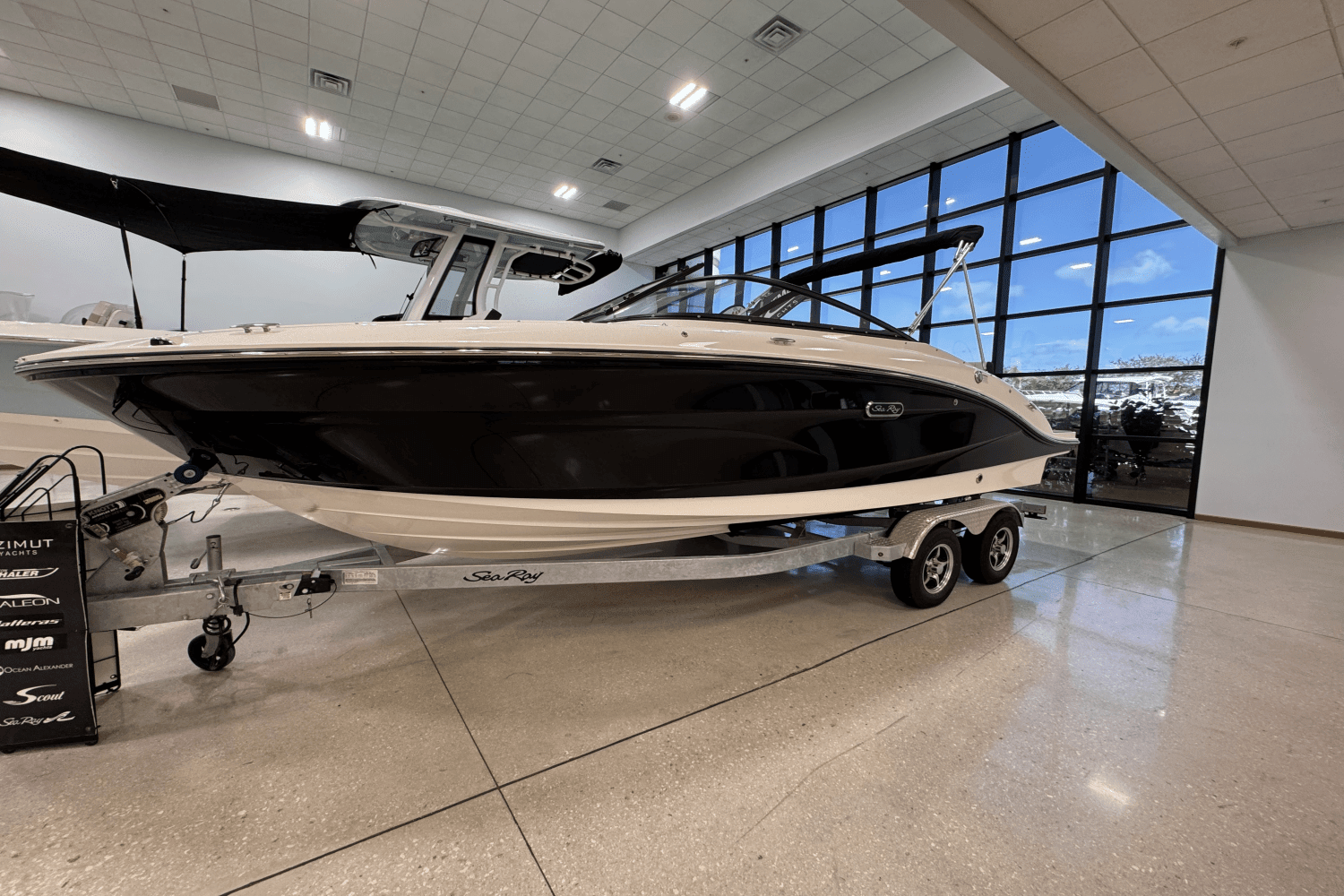 2025 Sea Ray SPX 210 Outboard Image Thumbnail #2