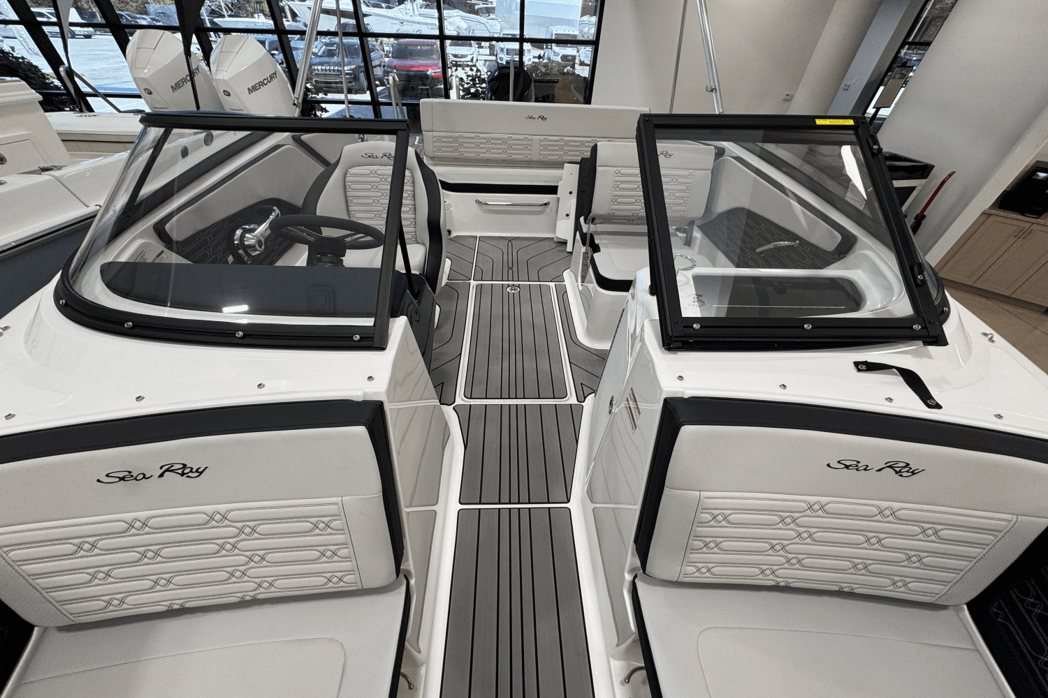 2025 Sea Ray SPX 210 Outboard Image Thumbnail #20