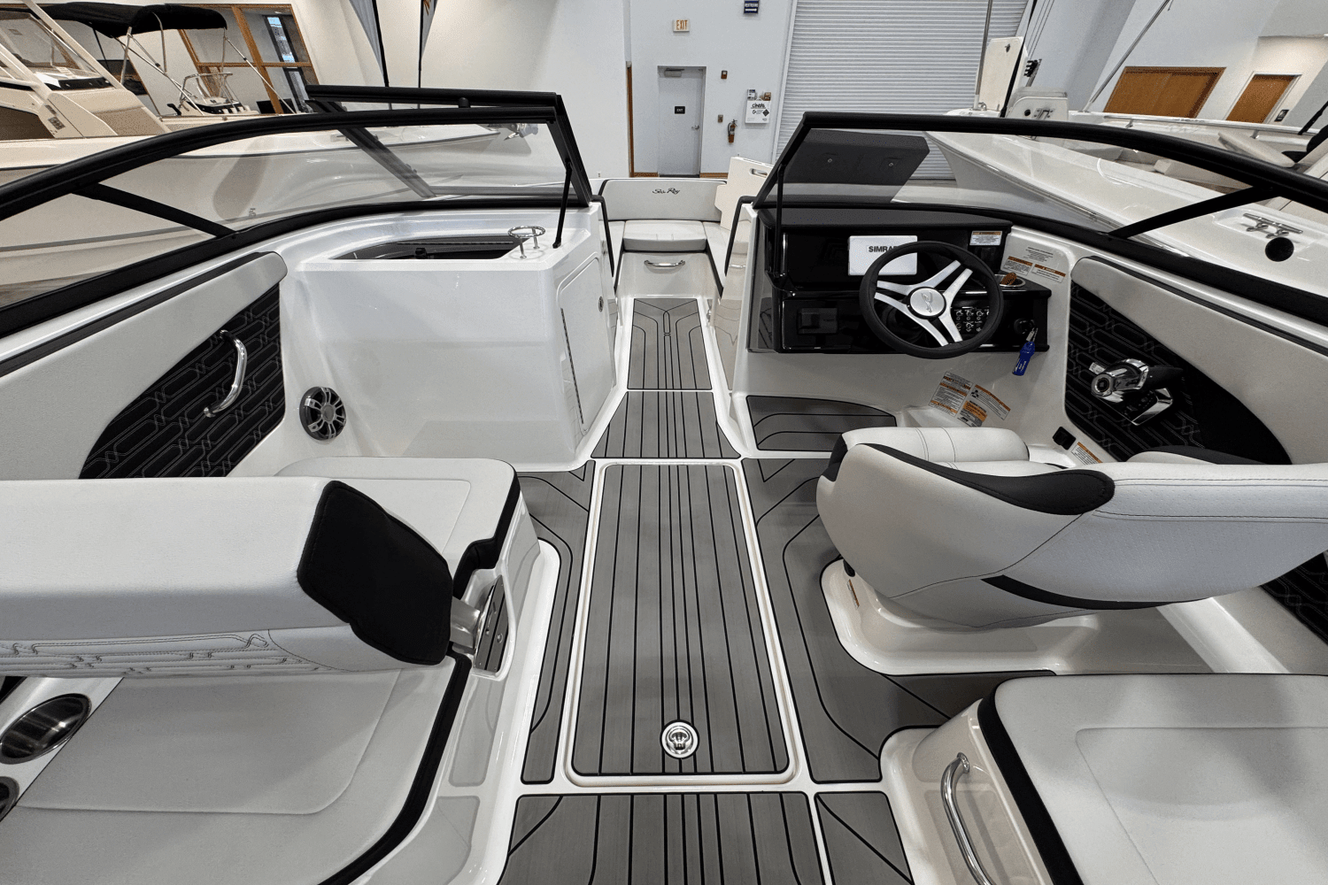 2025 Sea Ray SPX 210 Outboard Image Thumbnail #11