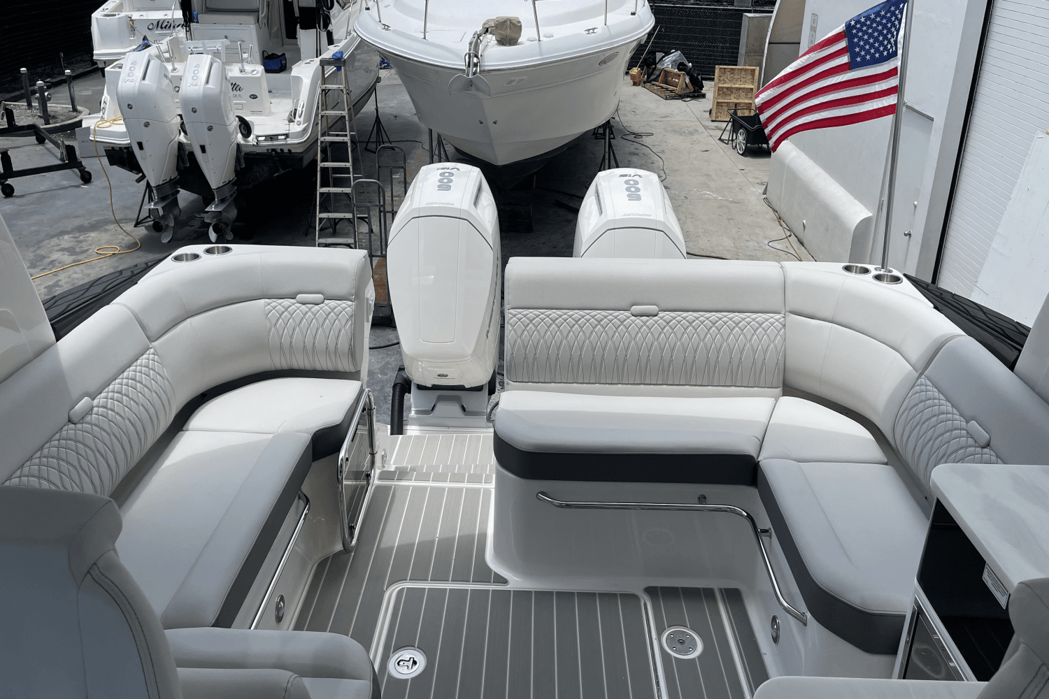 2024 Sea Ray Sundancer 370 Outboard Image Thumbnail #5