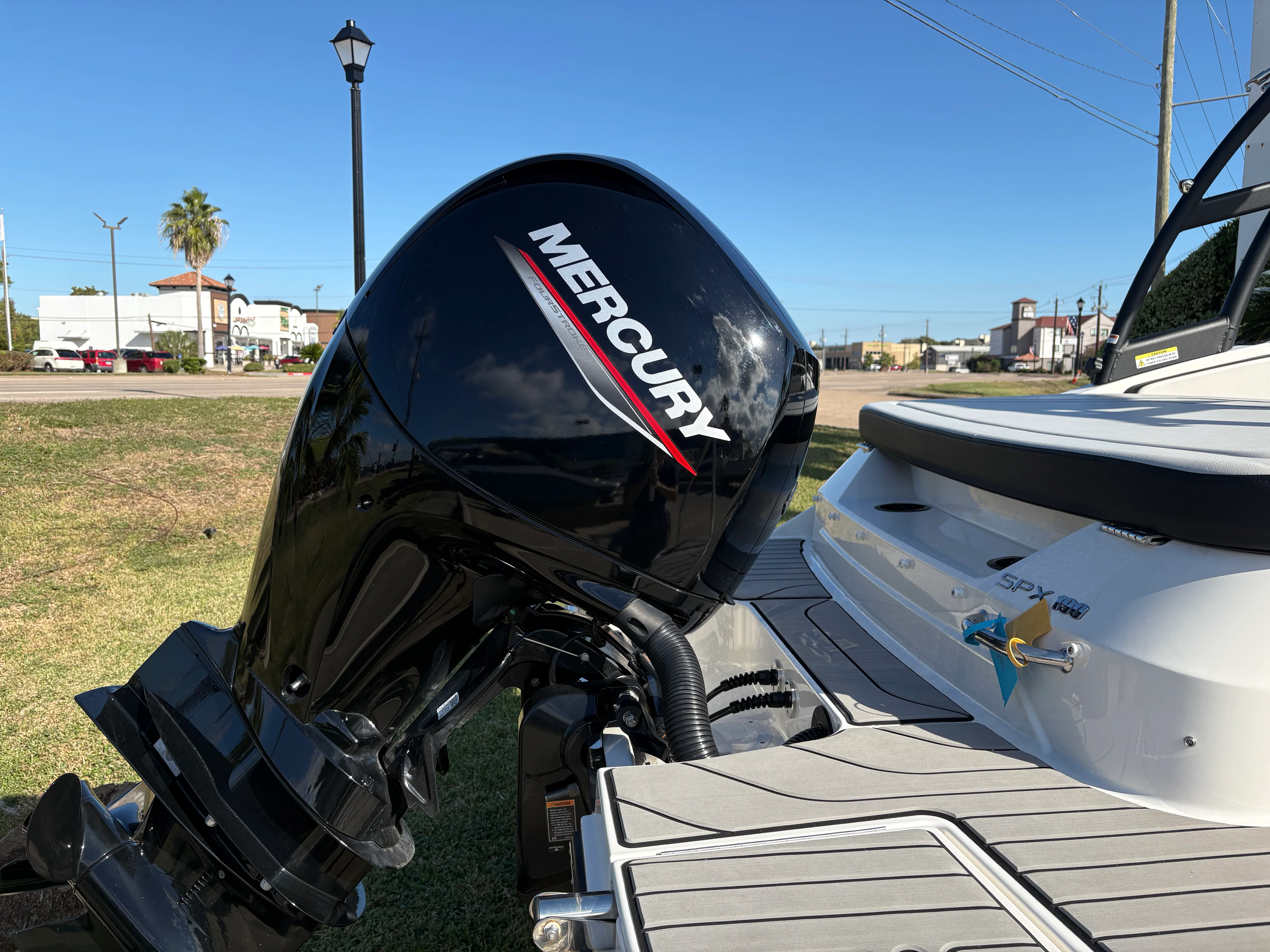 2025 Sea Ray SPX 190 Outboard Image Thumbnail #18