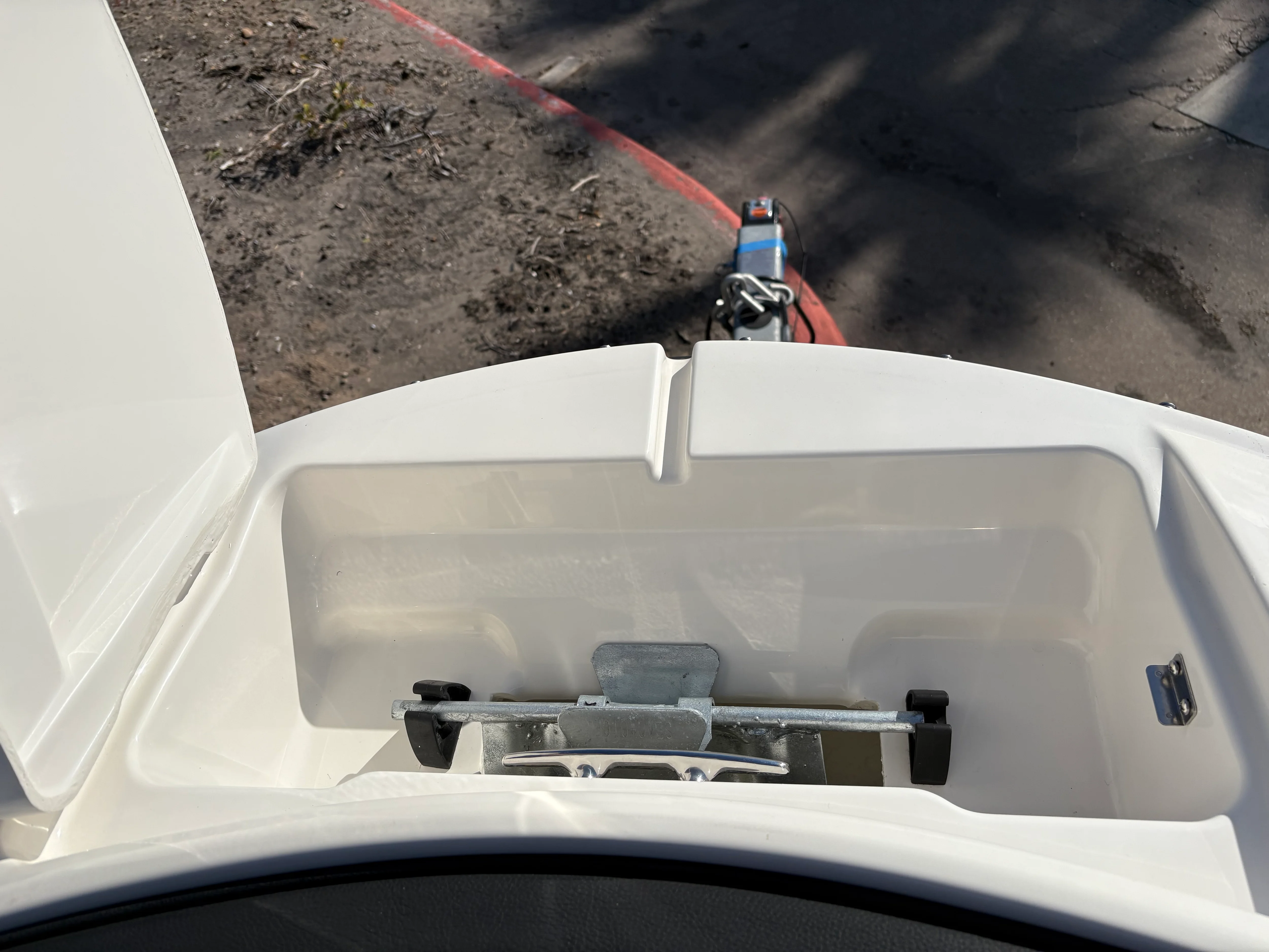 2025 Sea Ray SPX 190 Outboard Image Thumbnail #5