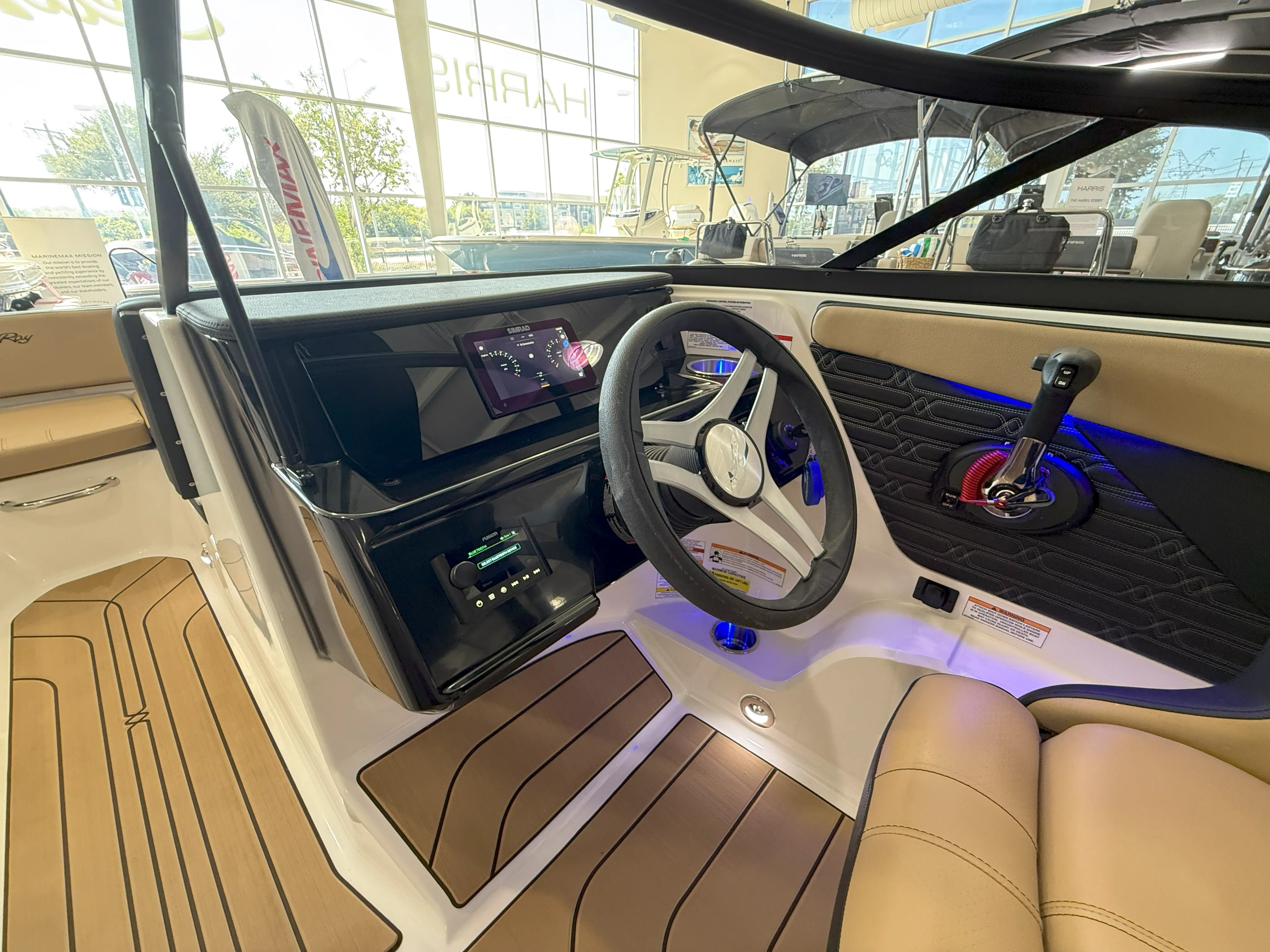 2025 Sea Ray SPX 190 Outboard Image Thumbnail #15