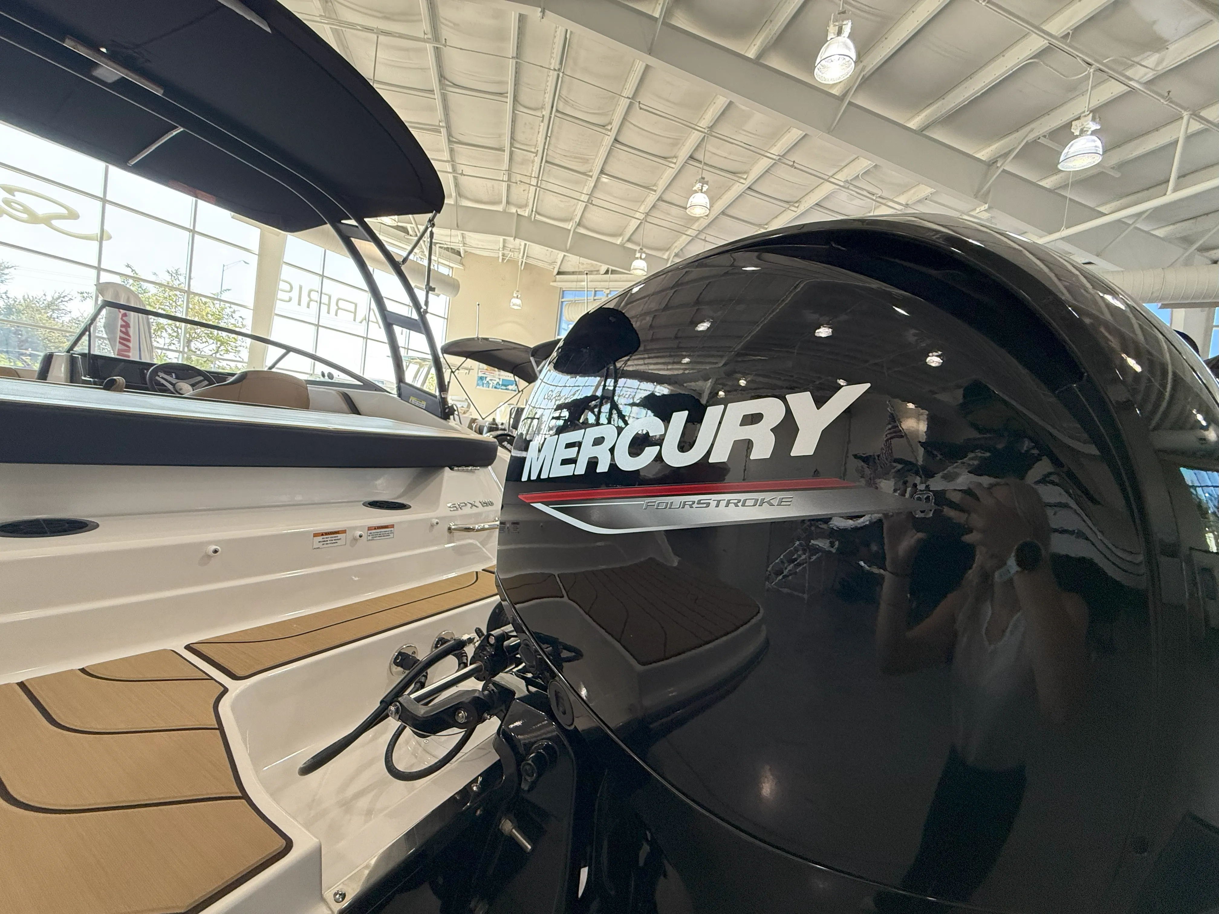 2025 Sea Ray SPX 190 Outboard Image Thumbnail #6