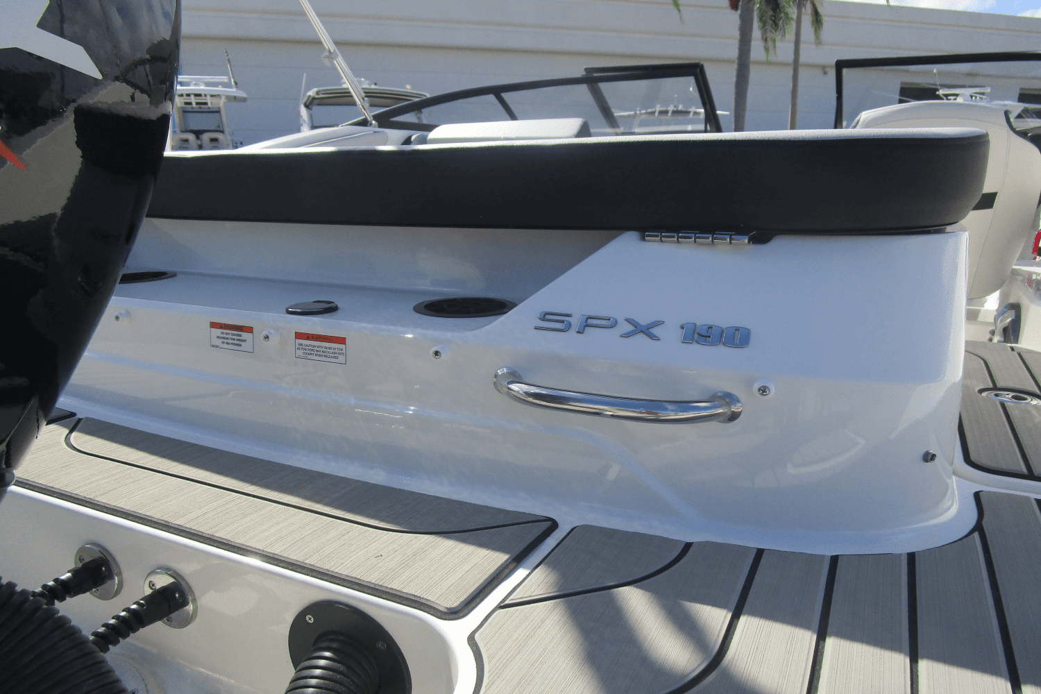 2025 Sea Ray SPX 190 Outboard Image Thumbnail #13