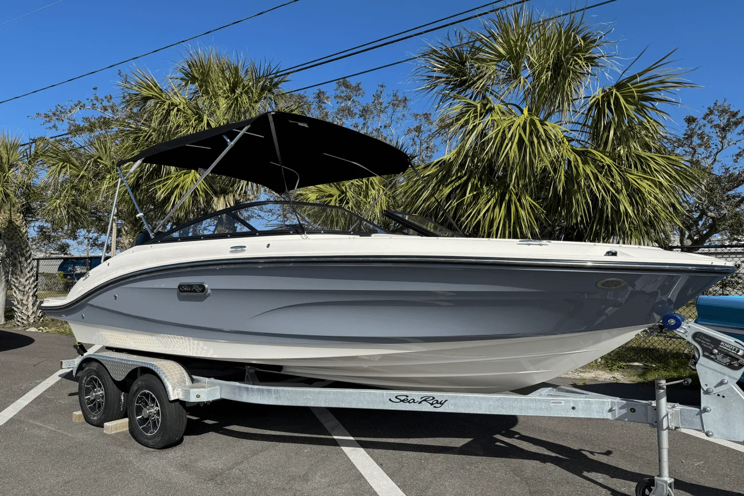2025 Sea Ray SPX 190 Outboard Image Thumbnail #0