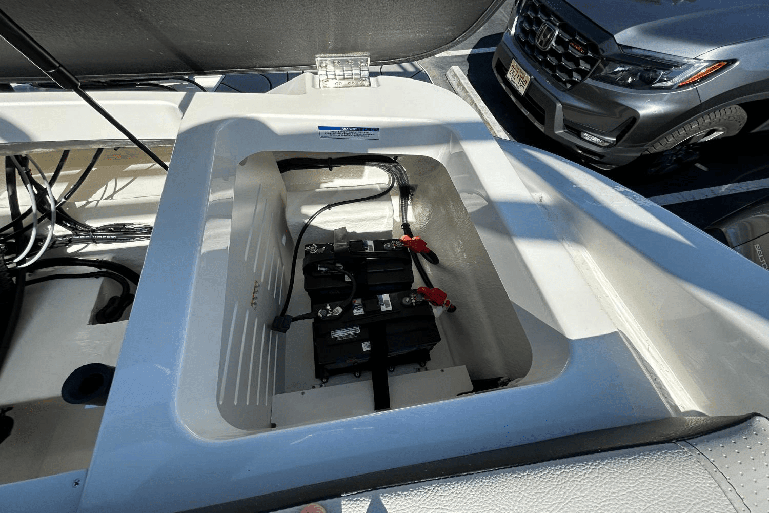 2025 Sea Ray SPX 190 Outboard Image Thumbnail #28