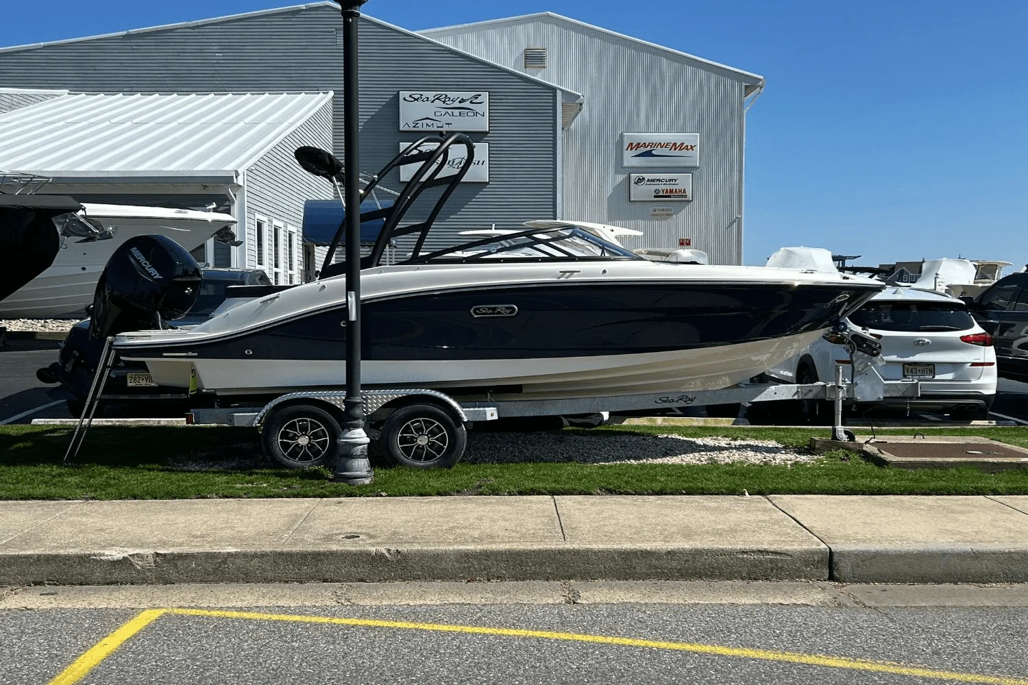 2025 Sea Ray SPX 190 Outboard Image Thumbnail #1