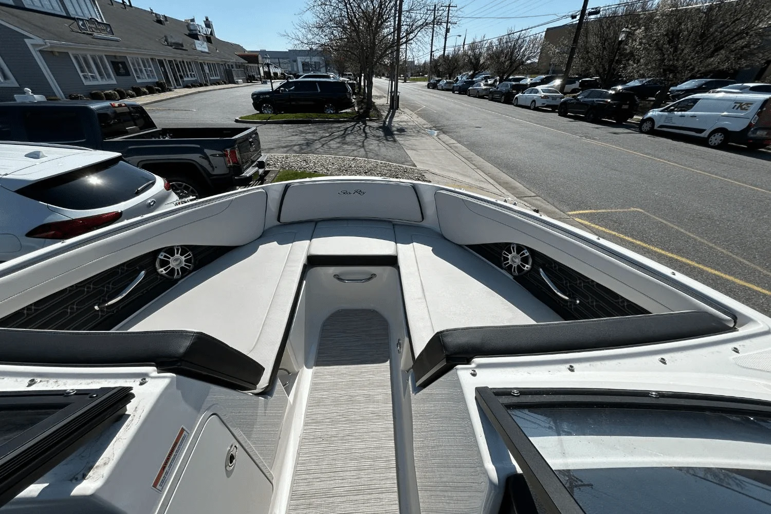 2025 Sea Ray SPX 190 Outboard Image Thumbnail #21