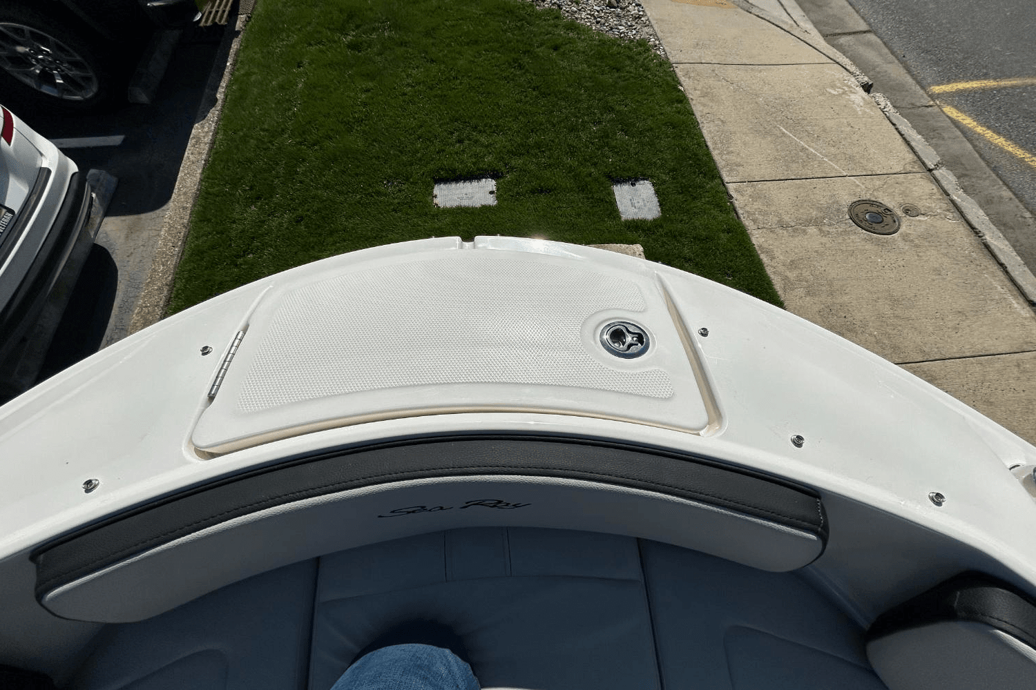 2025 Sea Ray SPX 190 Outboard Image Thumbnail #25