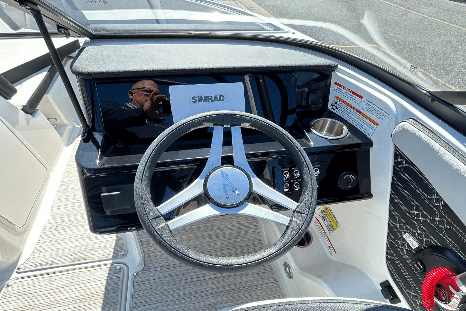 2025 Sea Ray SPX 190 Outboard Image Thumbnail #12