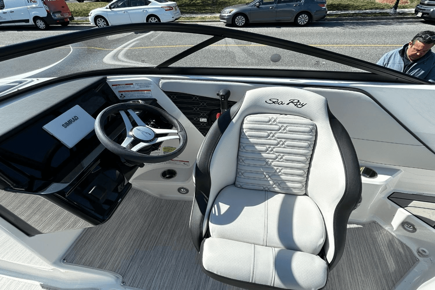 2025 Sea Ray SPX 190 Outboard Image Thumbnail #11