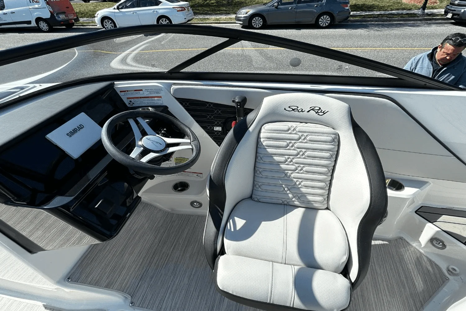 2025 Sea Ray SPX 190 Outboard Image Thumbnail #11