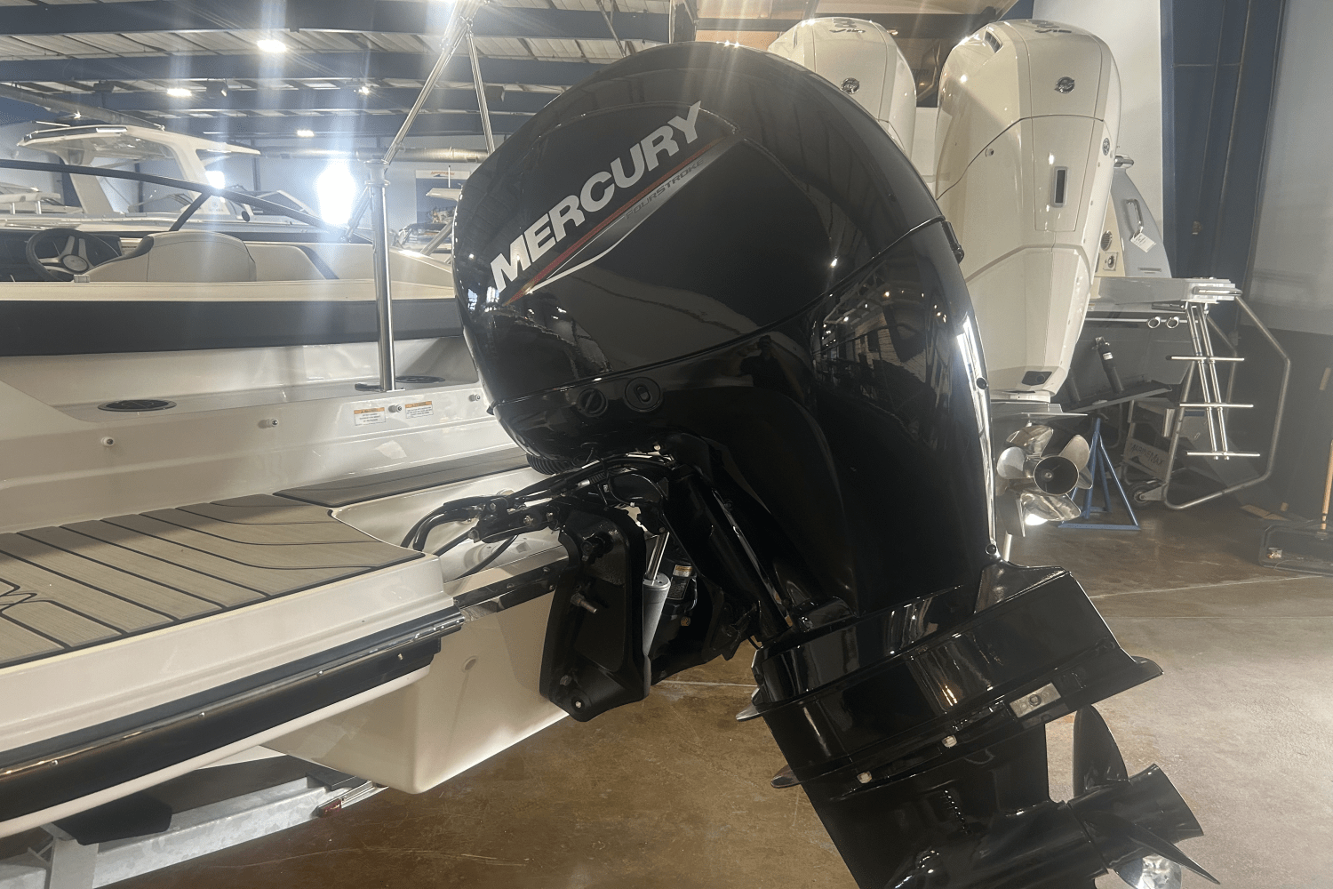 2025 Sea Ray SPX 190 Outboard Image Thumbnail #3