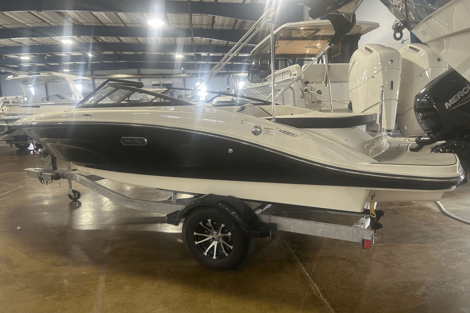 2025 Sea Ray SPX 190 Outboard Image Thumbnail #1