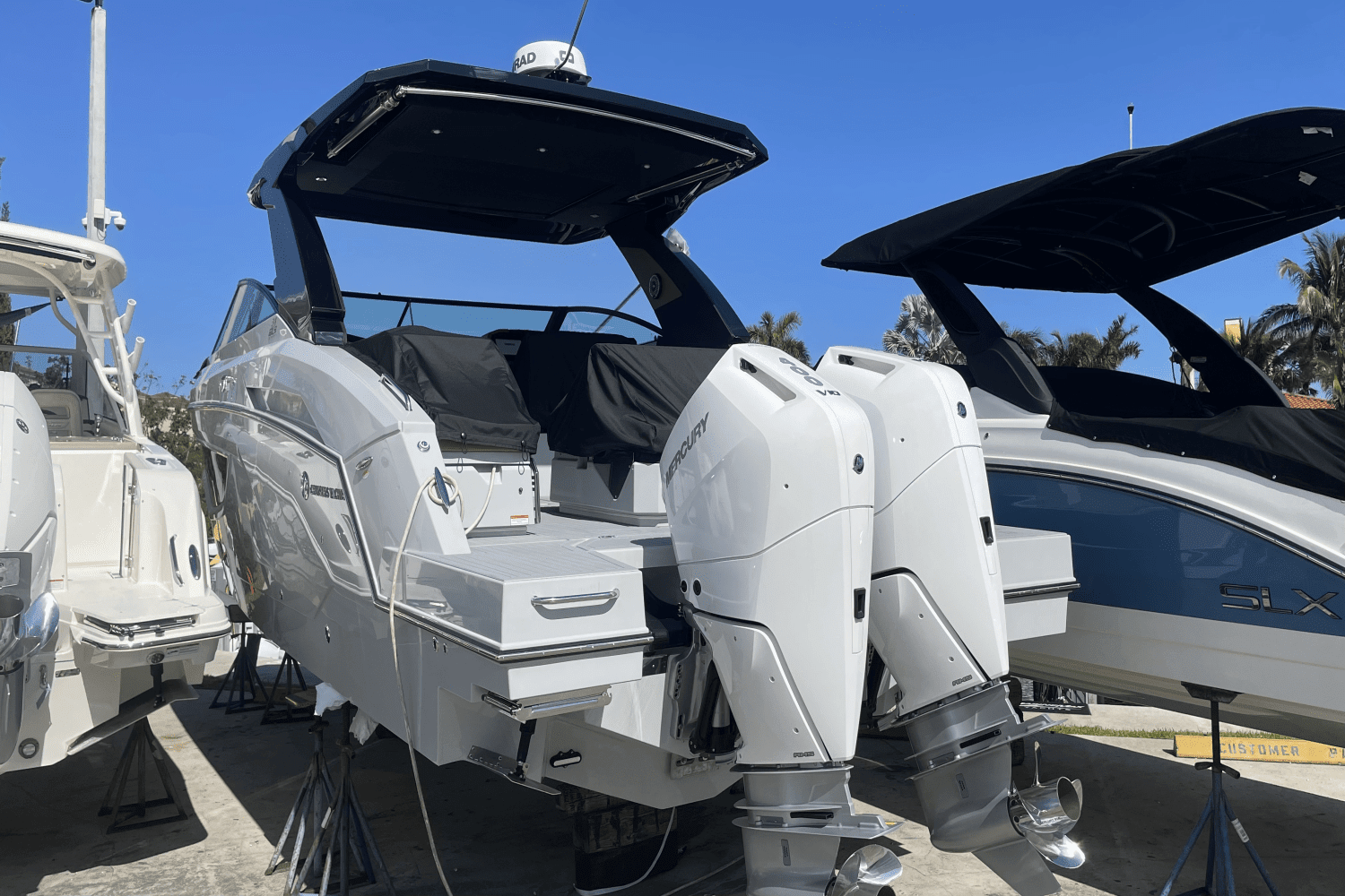 2024 Cruisers Yachts
                                                             34 GLS South Beach Outboard Image Thumbnail #3