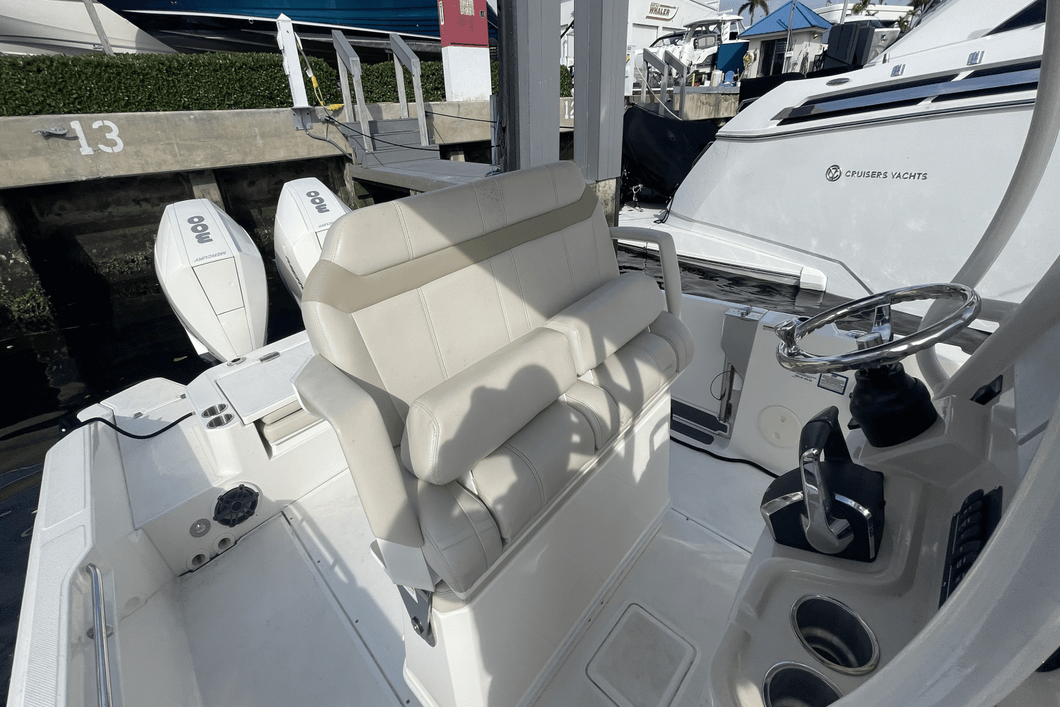 2023 Boston Whaler 280 Dauntless Image Thumbnail #8