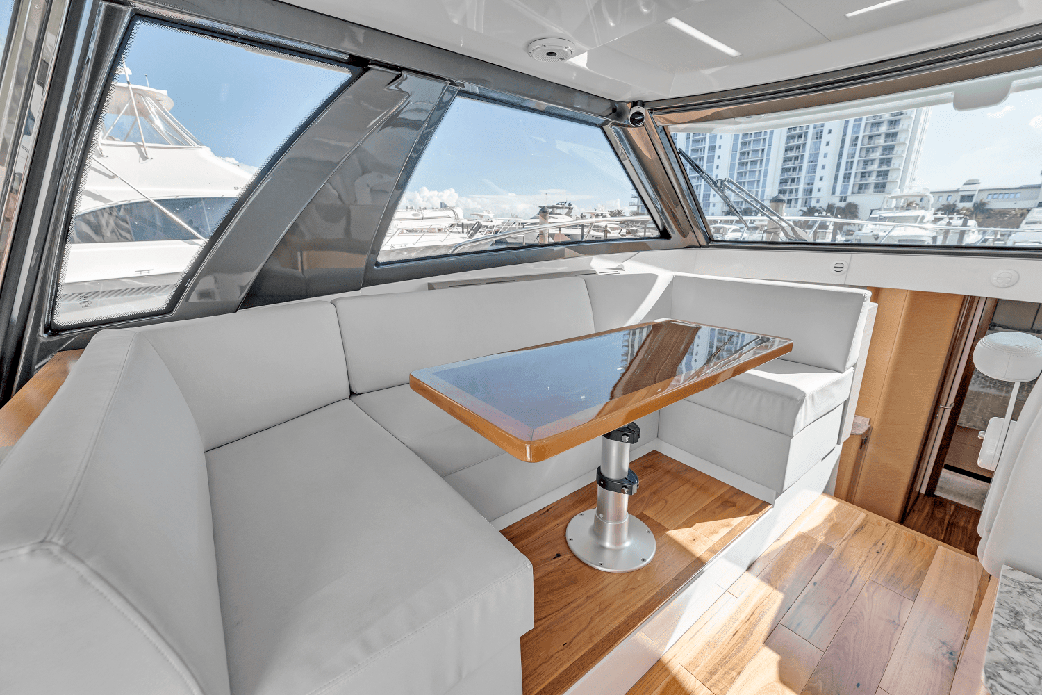 2021 Ocean Alexander 45 DIVERGENCE COUPE Image Thumbnail #23