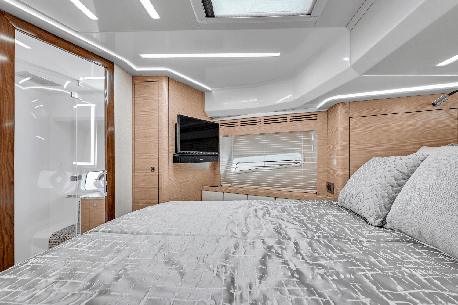 2021 Ocean Alexander 45 DIVERGENCE COUPE Image Thumbnail #42