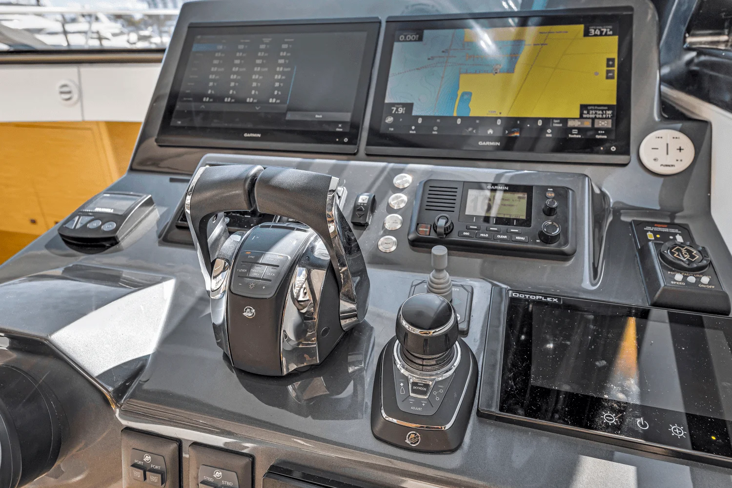 2021 Ocean Alexander 45 DIVERGENCE COUPE Image Thumbnail #30