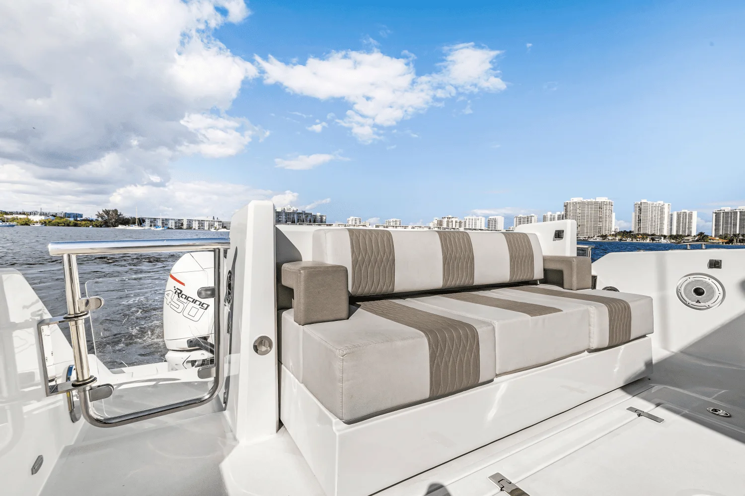 2021 Ocean Alexander 45 DIVERGENCE COUPE Image Thumbnail #14