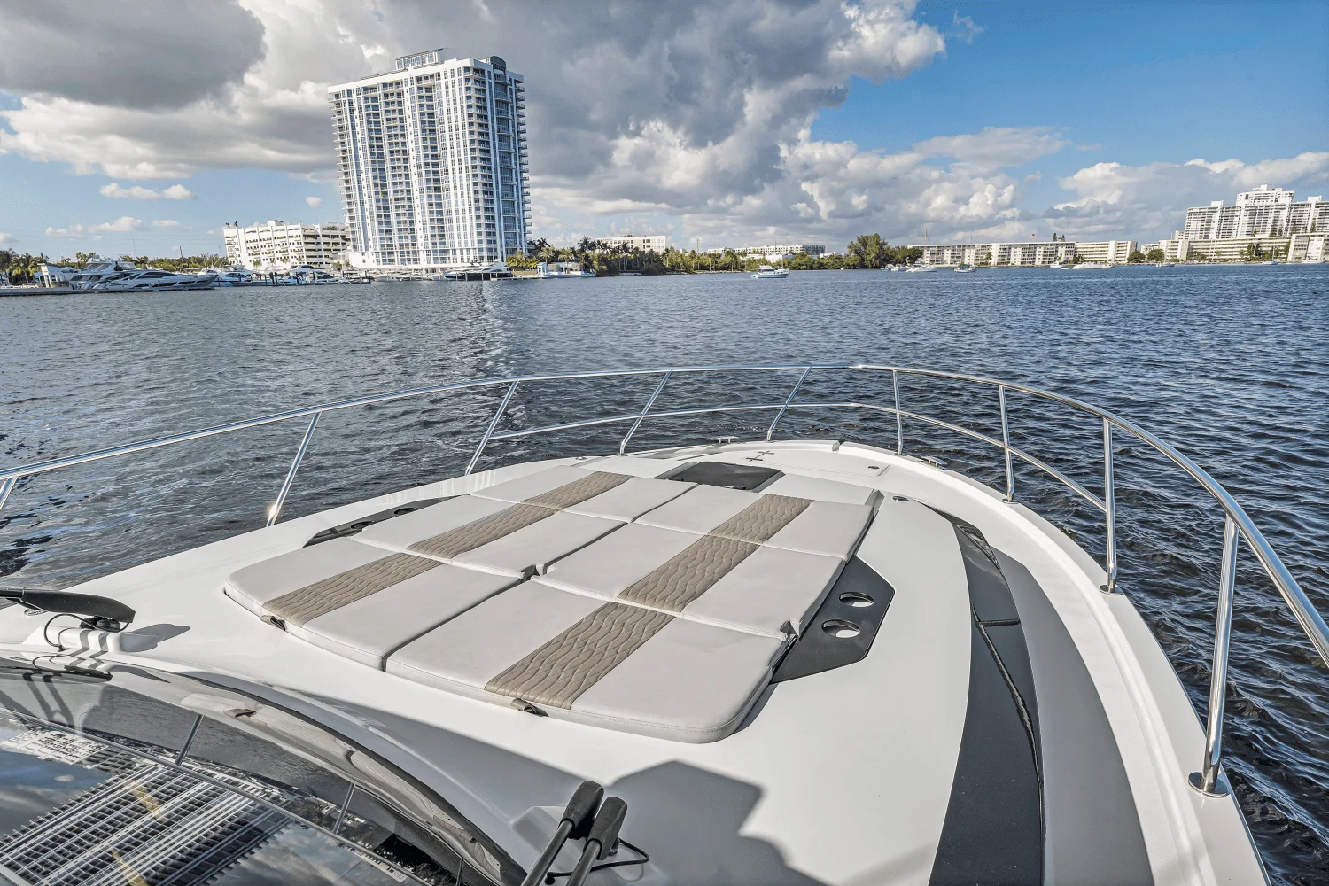 2021 Ocean Alexander 45 DIVERGENCE COUPE Image Thumbnail #51