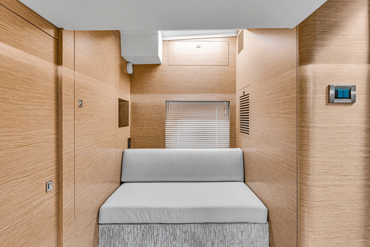 2021 Ocean Alexander 45 DIVERGENCE COUPE Image Thumbnail #48